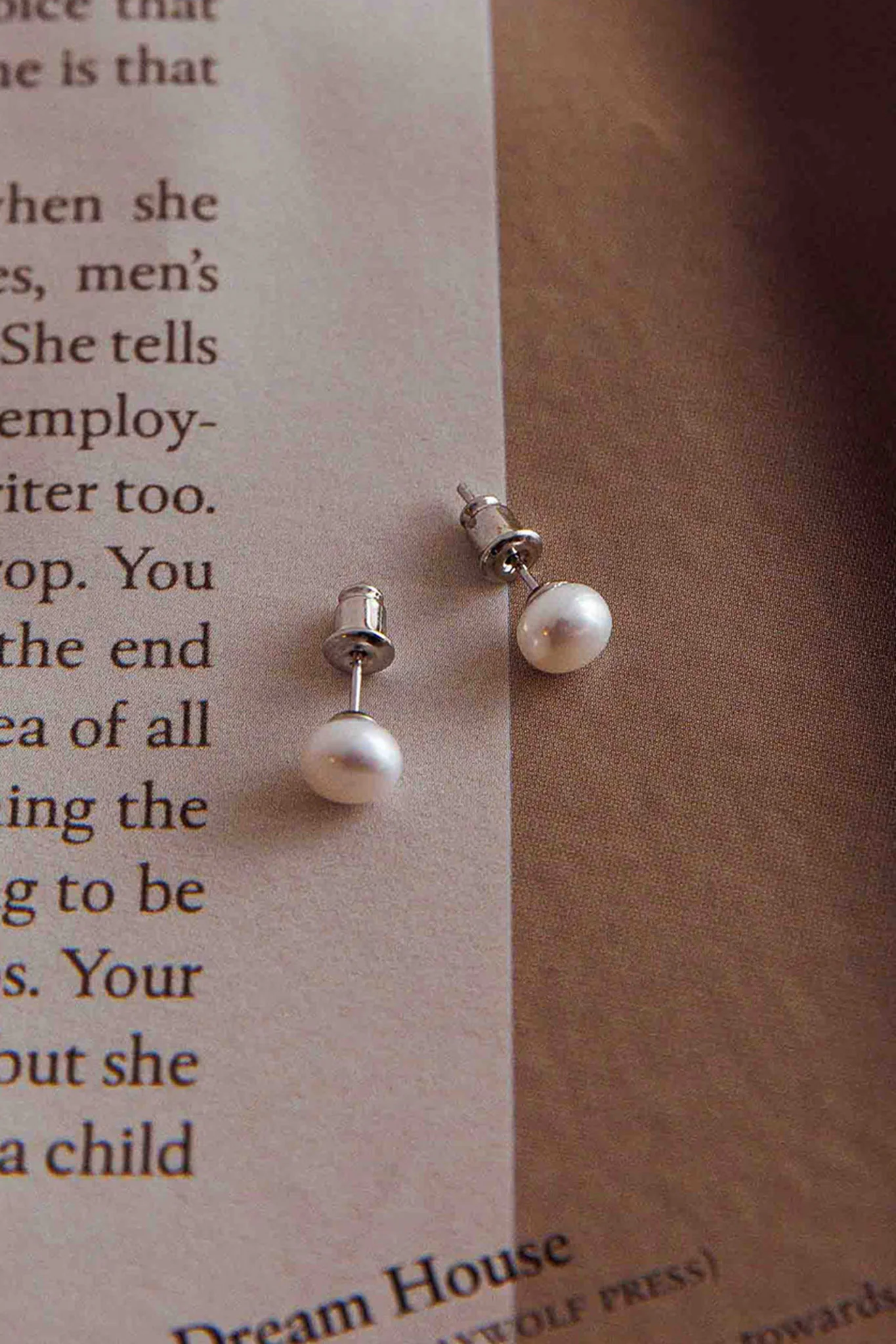 Tahyna Pearl Stud Earrings