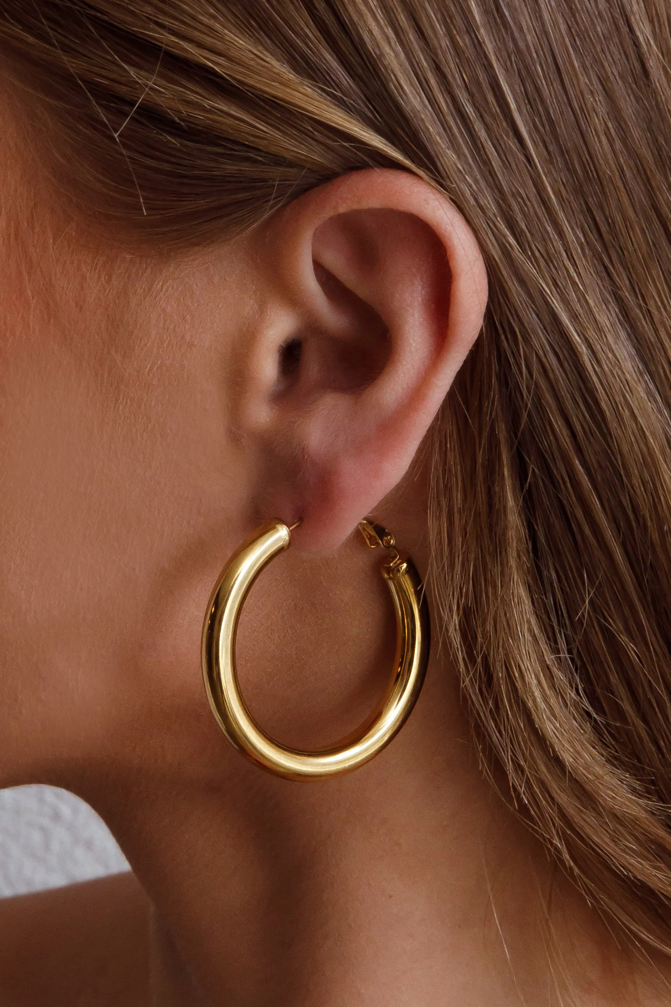 Medusa Hoop Earrings Gold