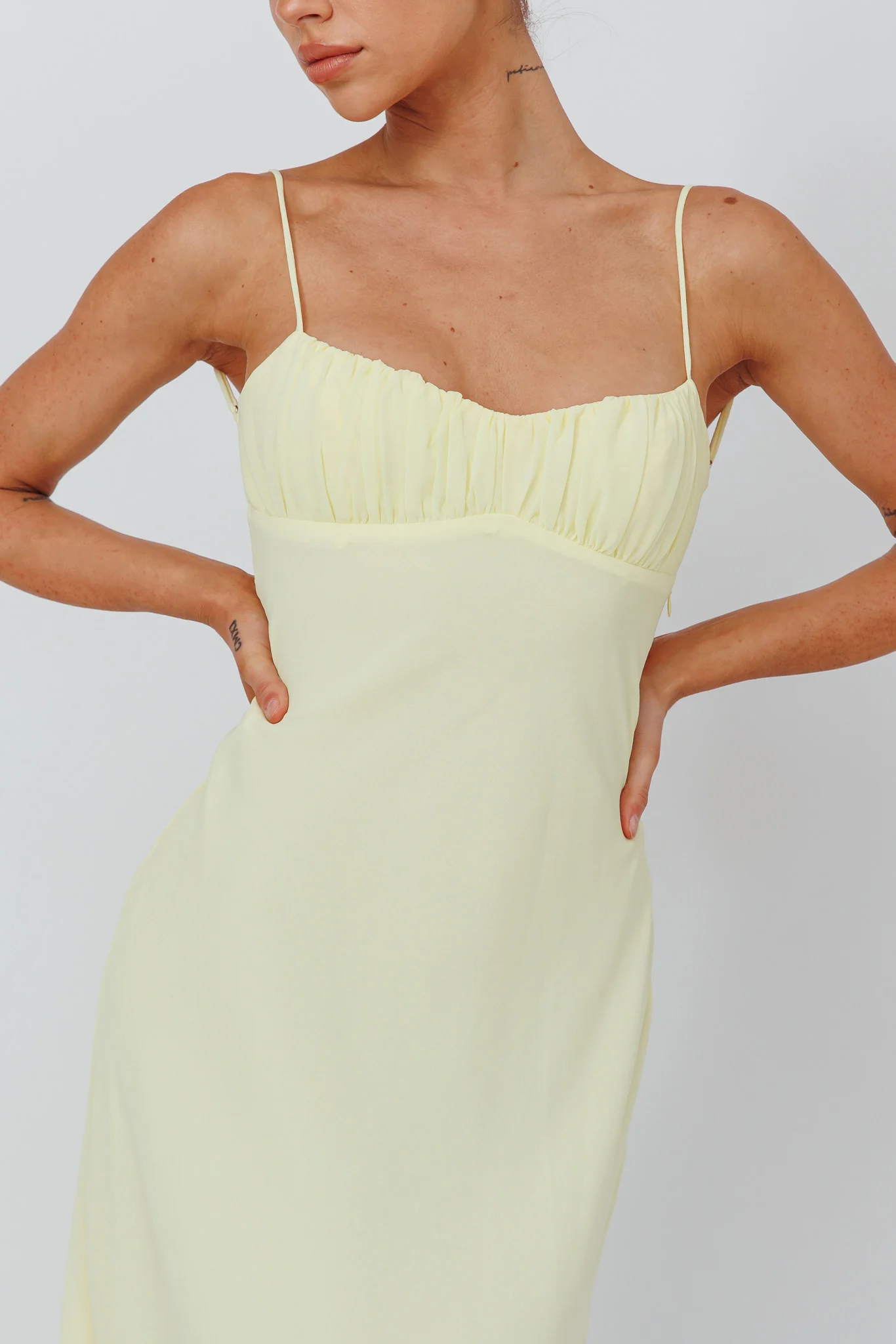 Nerida Twist Back Maxi Dress Lemon
