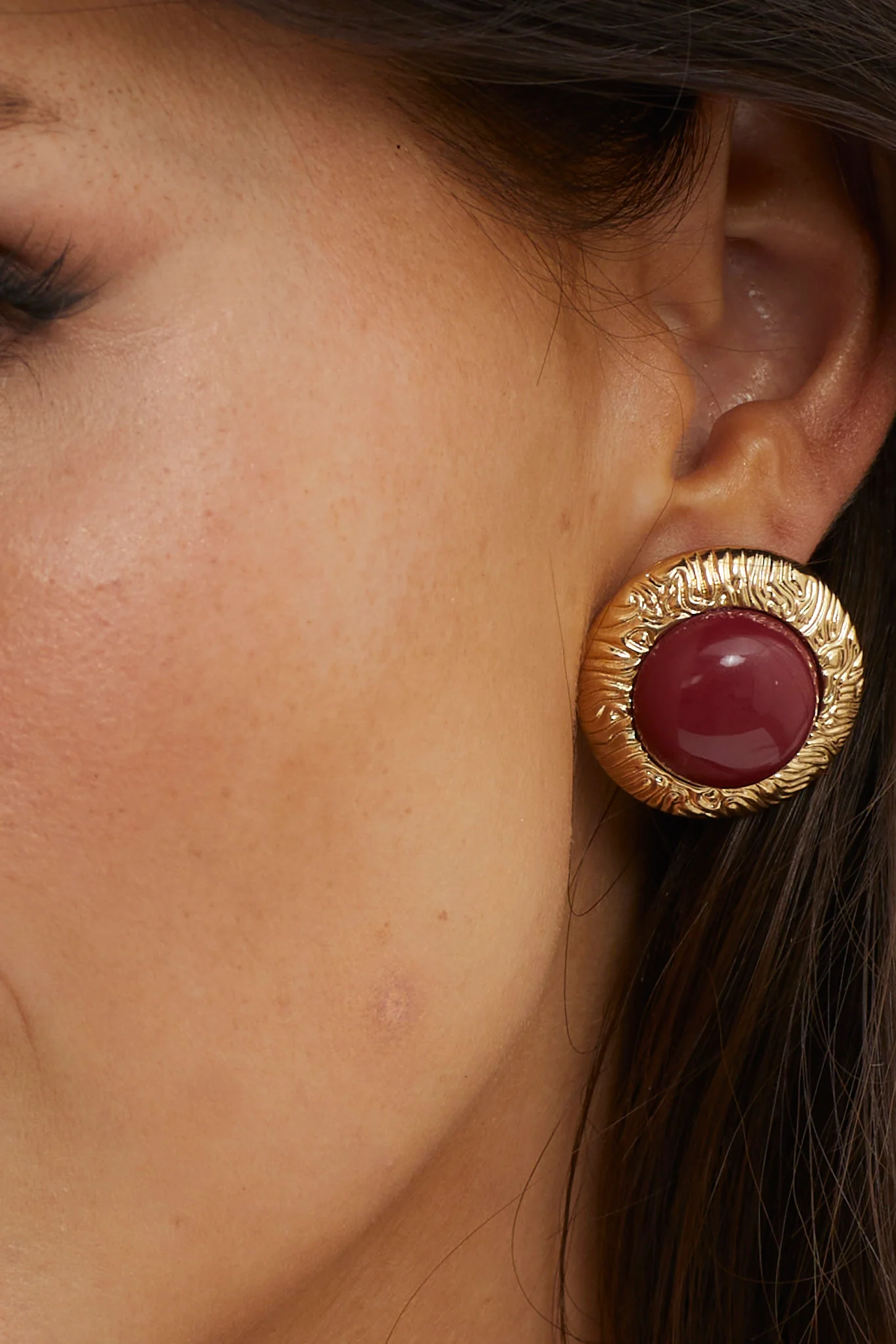 Misty Gold Dome Earrings Wine