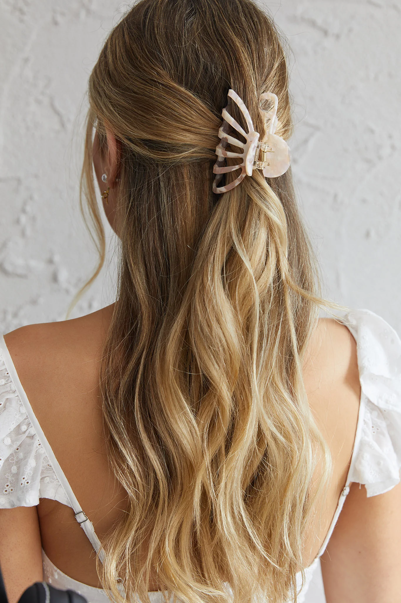 Malibu Shell Shape Clip Pink