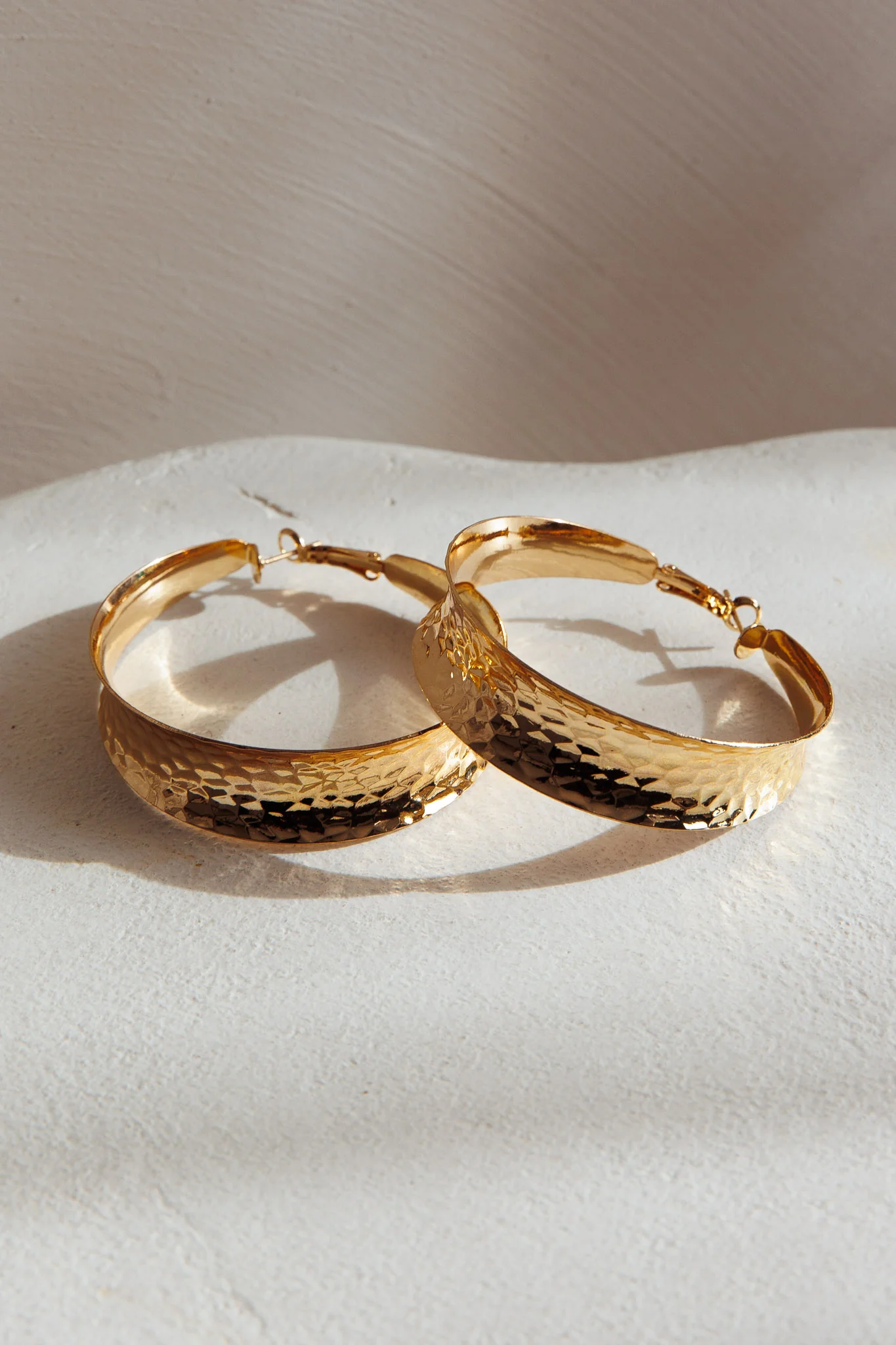 Youth Hoop Earrings Gold