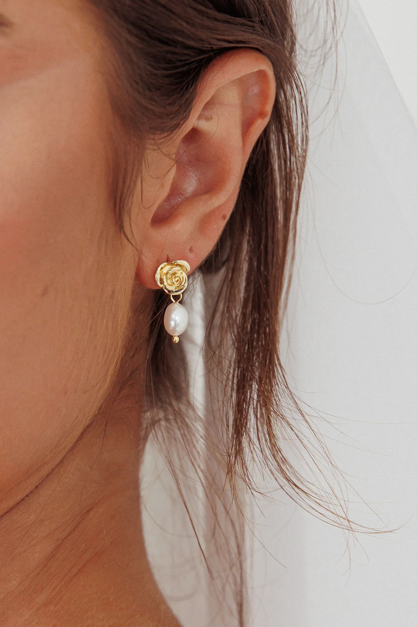 Le Jardin Flower Pearl Earrings Gold