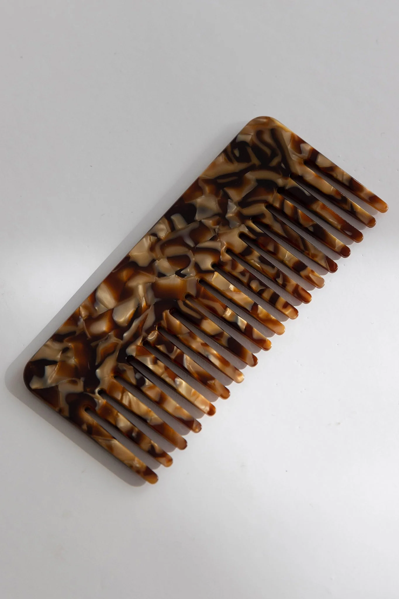 Hadley Marbled Comb Brown