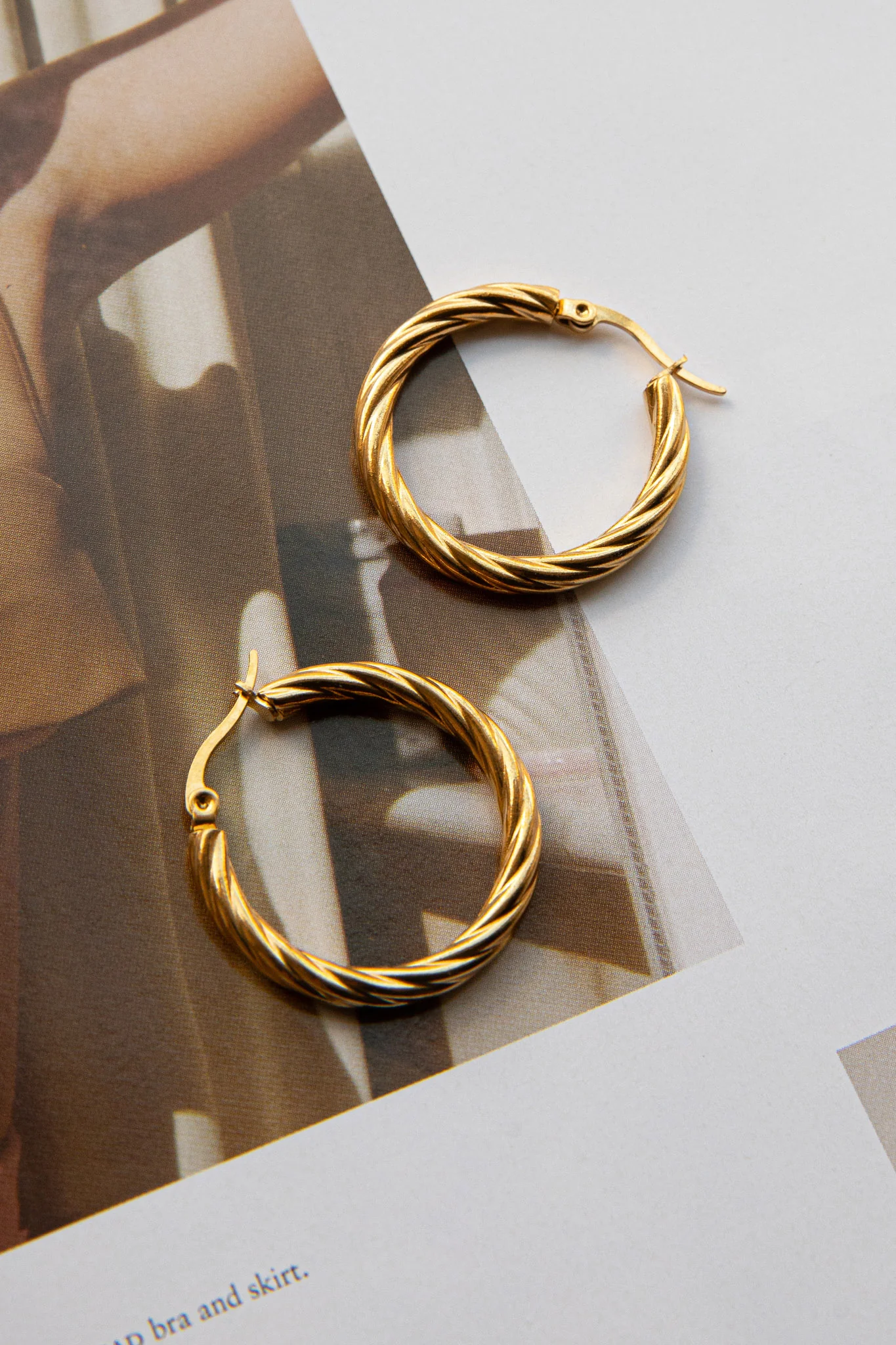 Merrill Hoop Earrings Gold