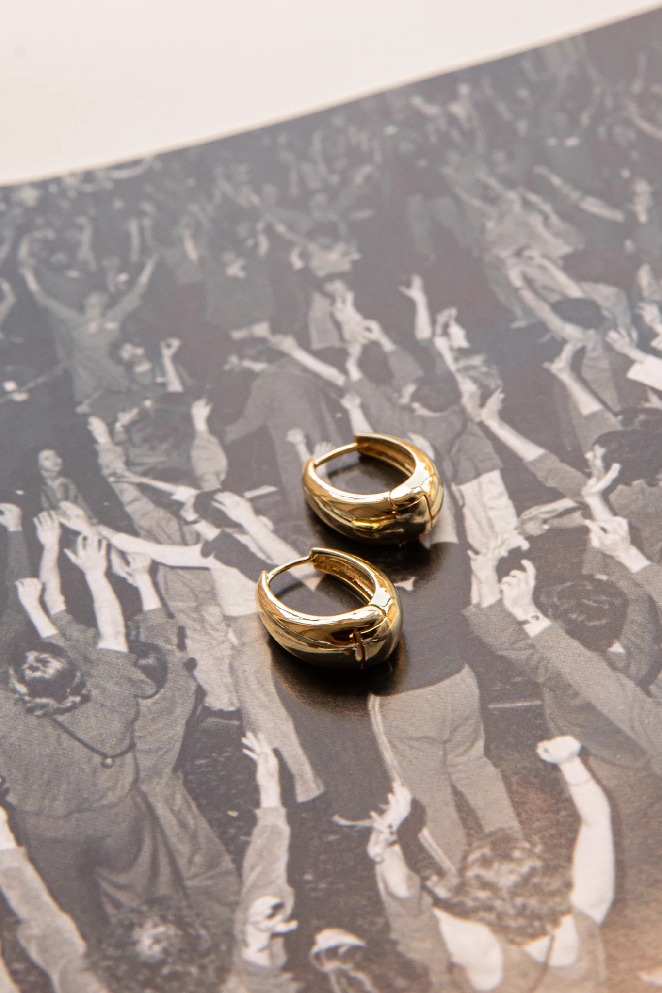 Helena Hoop Earrings Gold