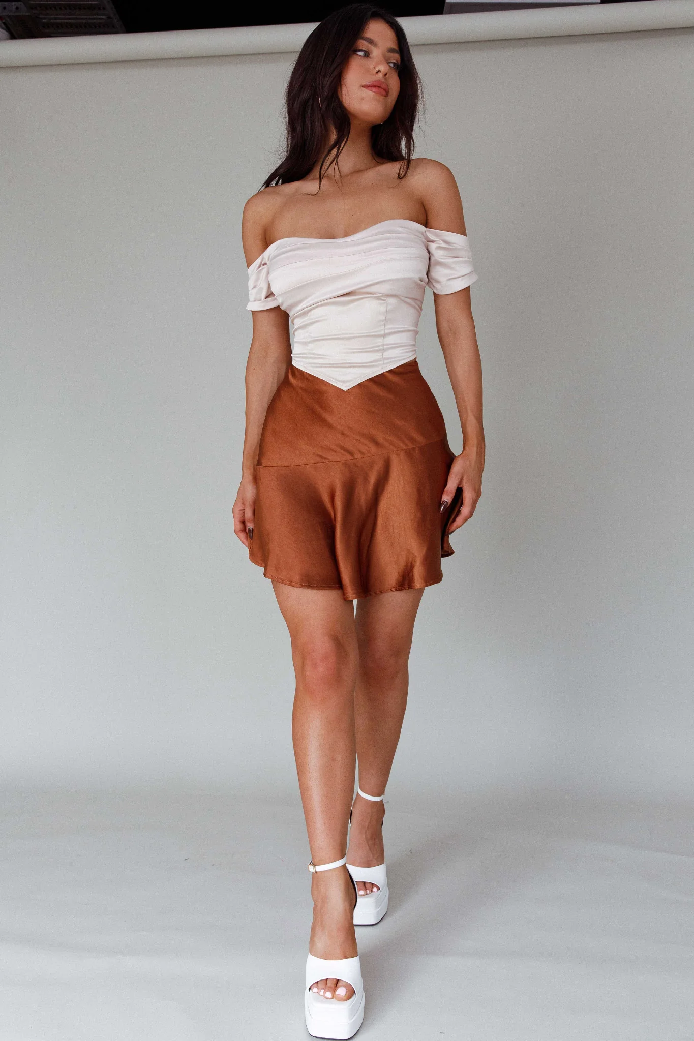 Gwyneth Flounce Mini Skirt Chocolate