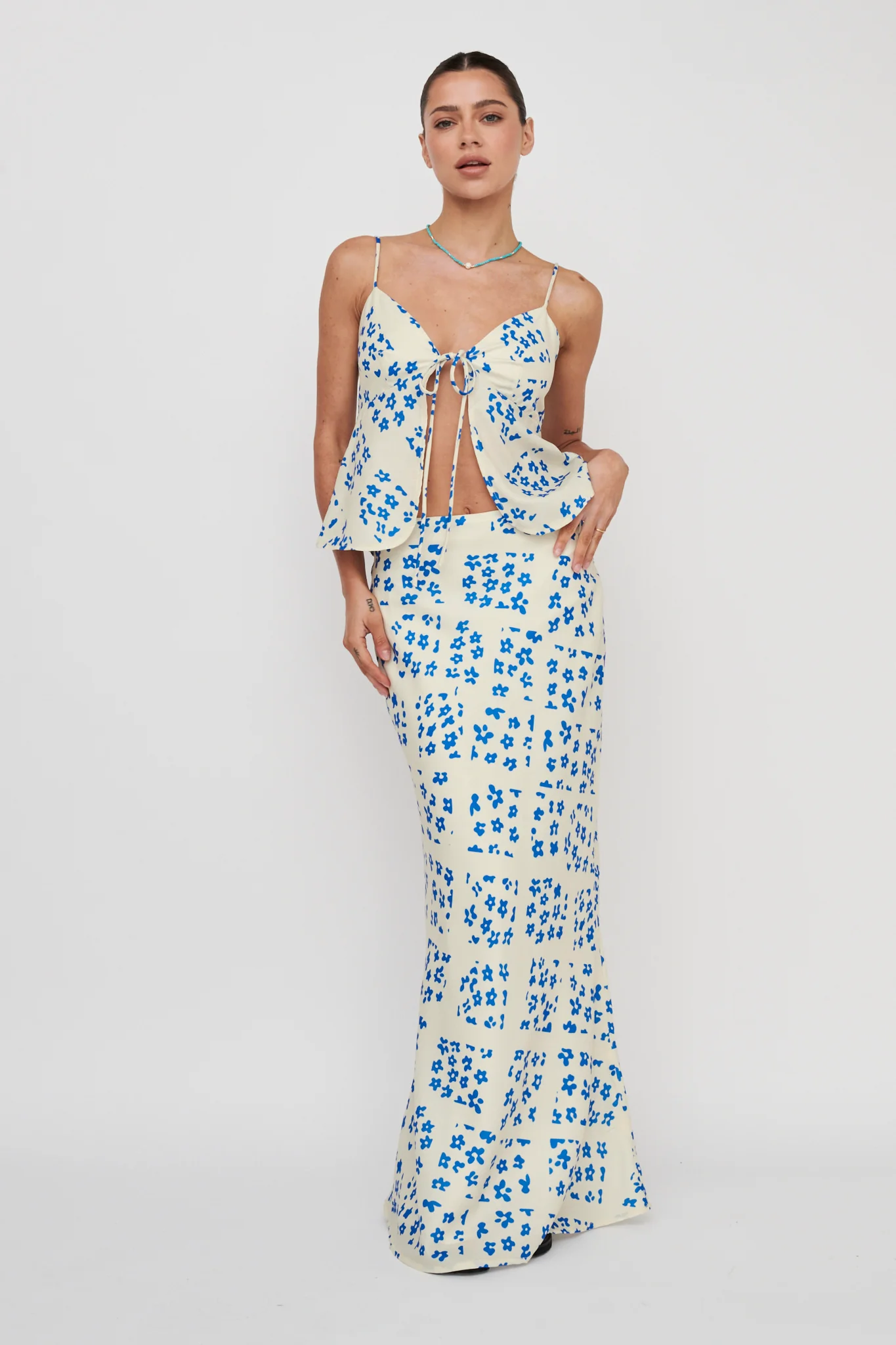 Heart & Soul Tie Front Top Floral Cream