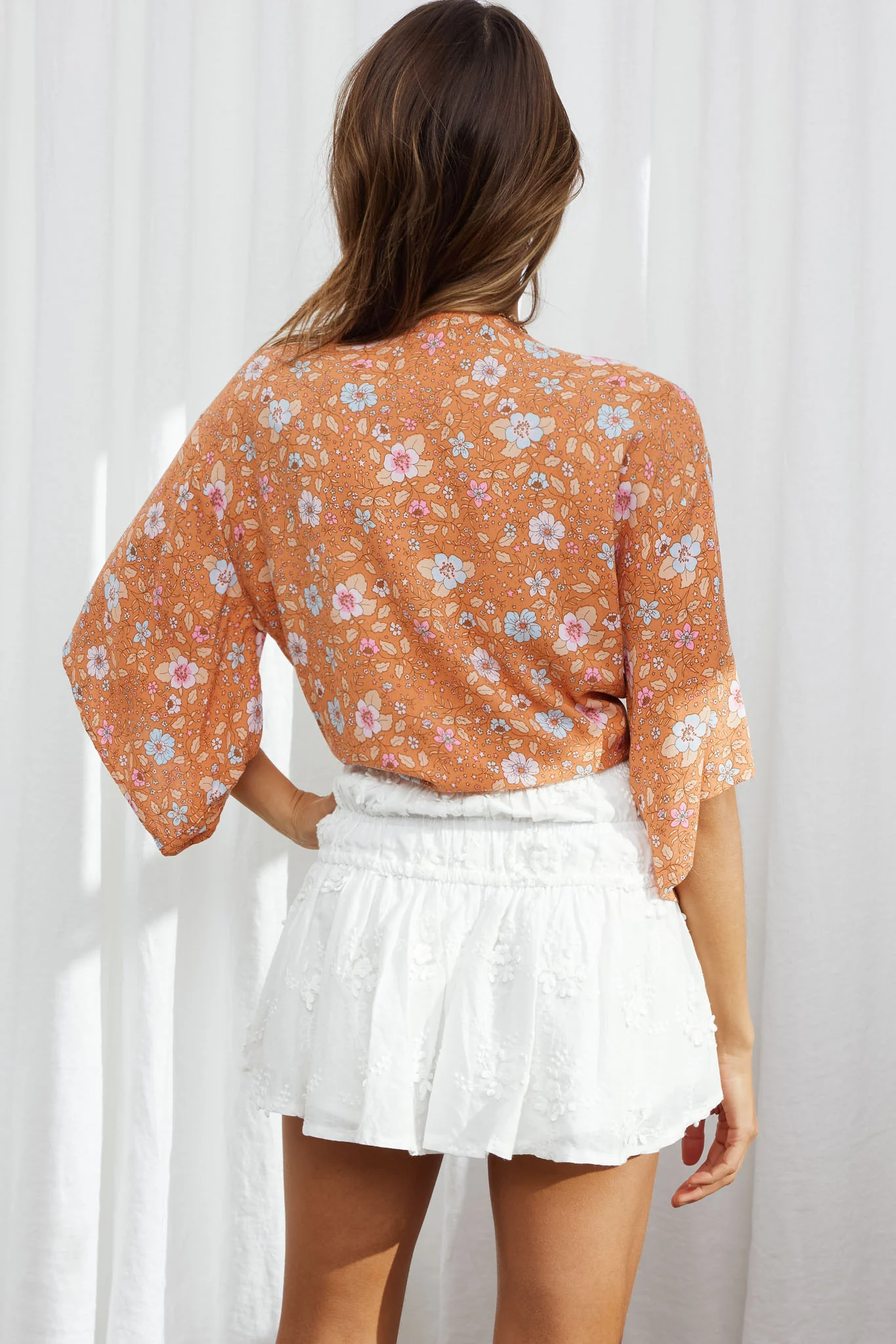 Rivera Deep-V Tie Front Crop Top Floral Print Orange/Pink