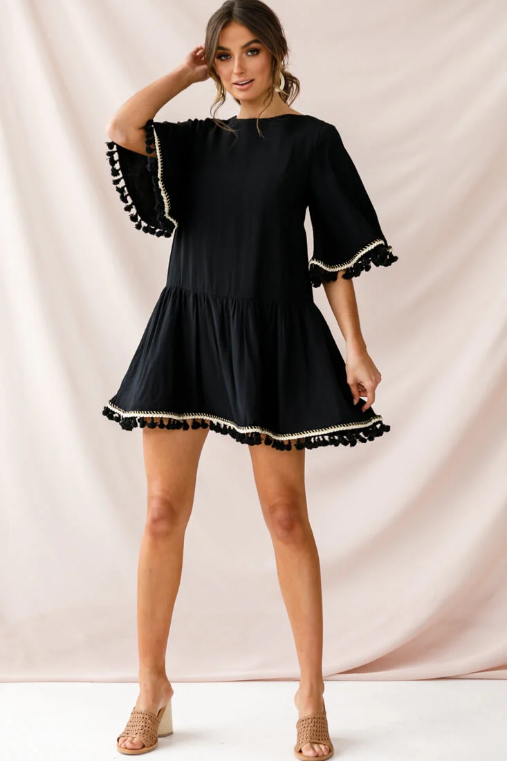 Donna Dropped Waist Tassel Dress Black