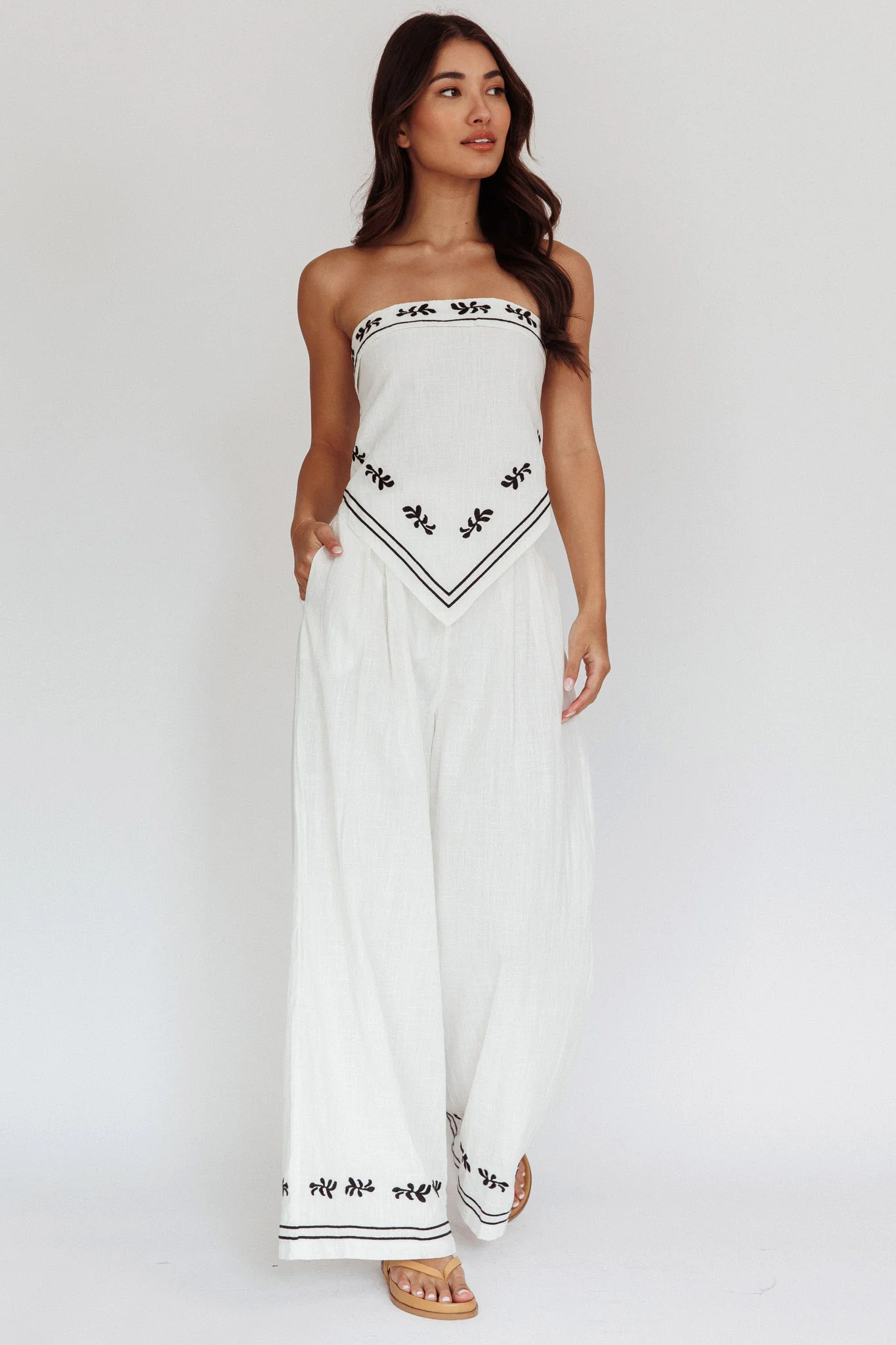 Sought After Wide-Leg Pocket Pants Off White
