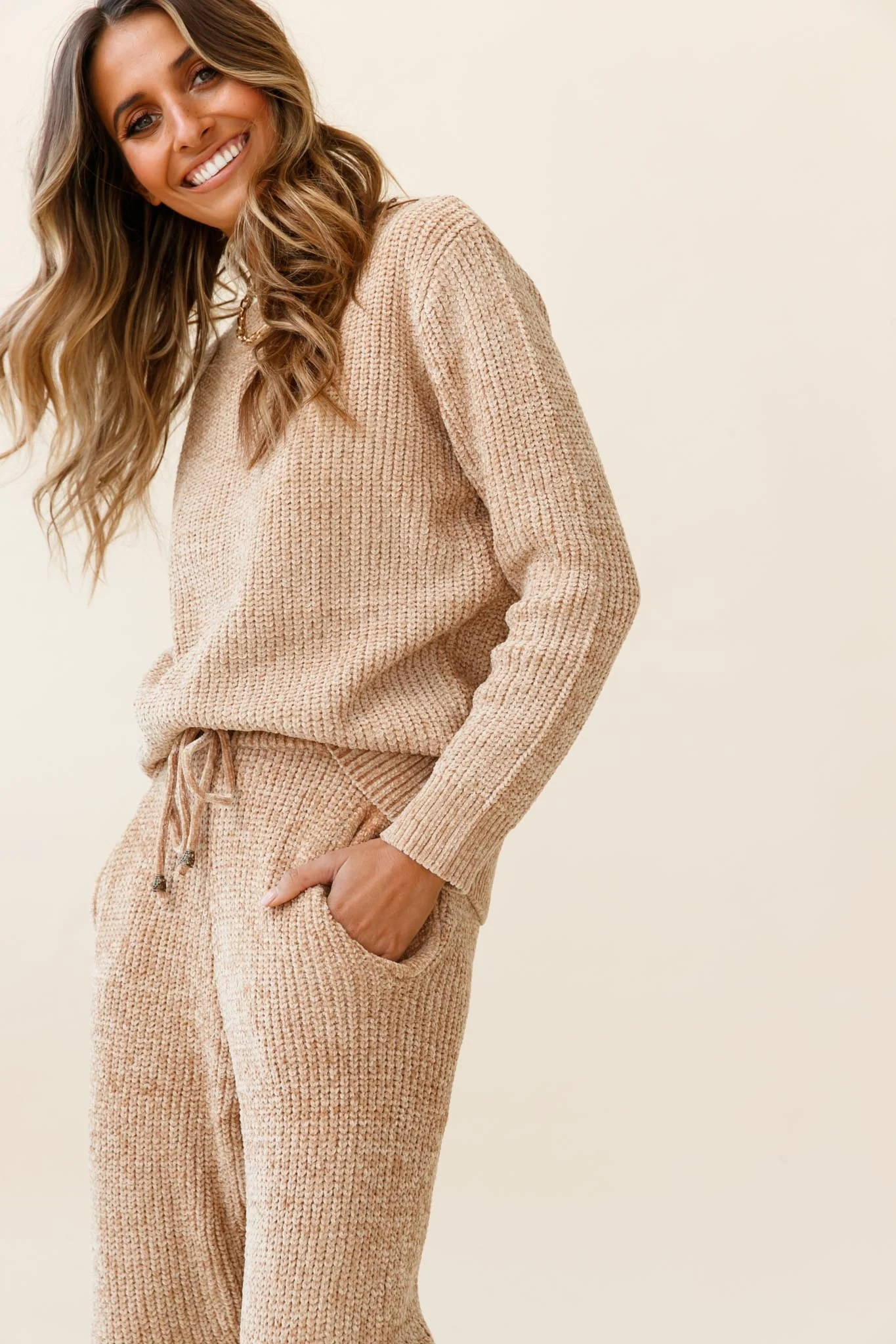 Robin Cuffed Hem Drawstring Ribbed Knit Pants Tan