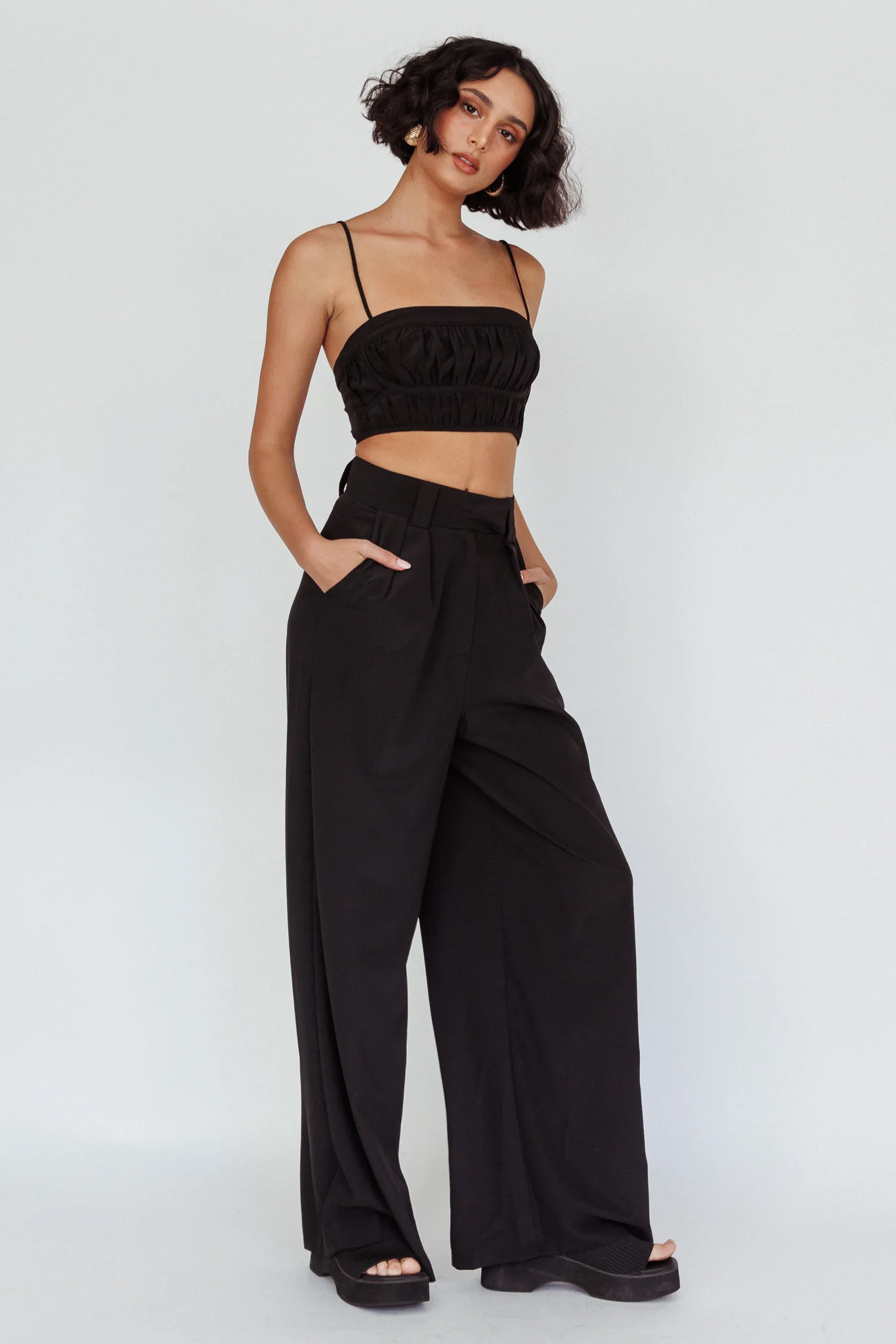 Regal Wide-Leg Mid Rise Pants Black