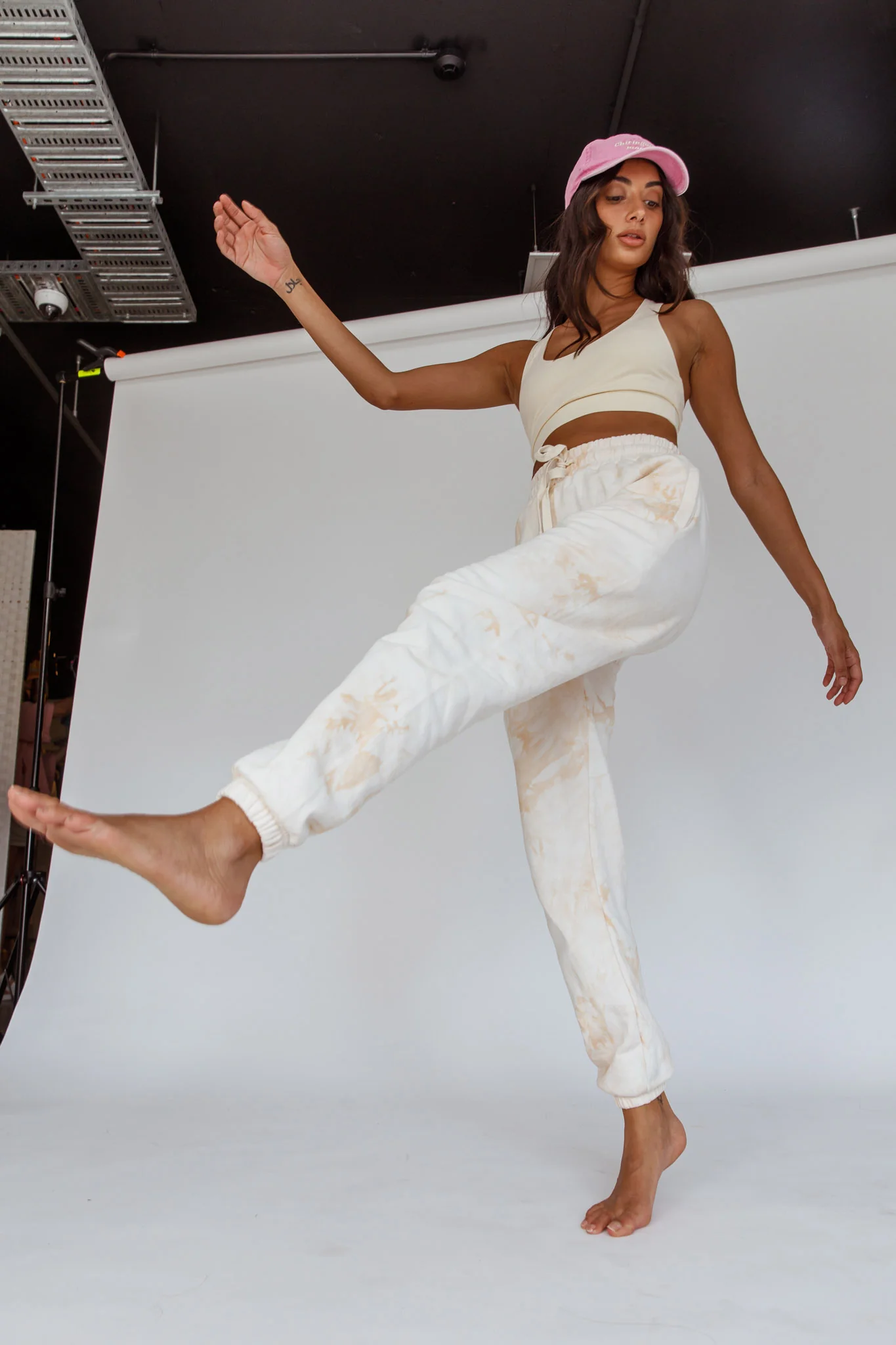 Take It Easy Jogger Track Pants Sand