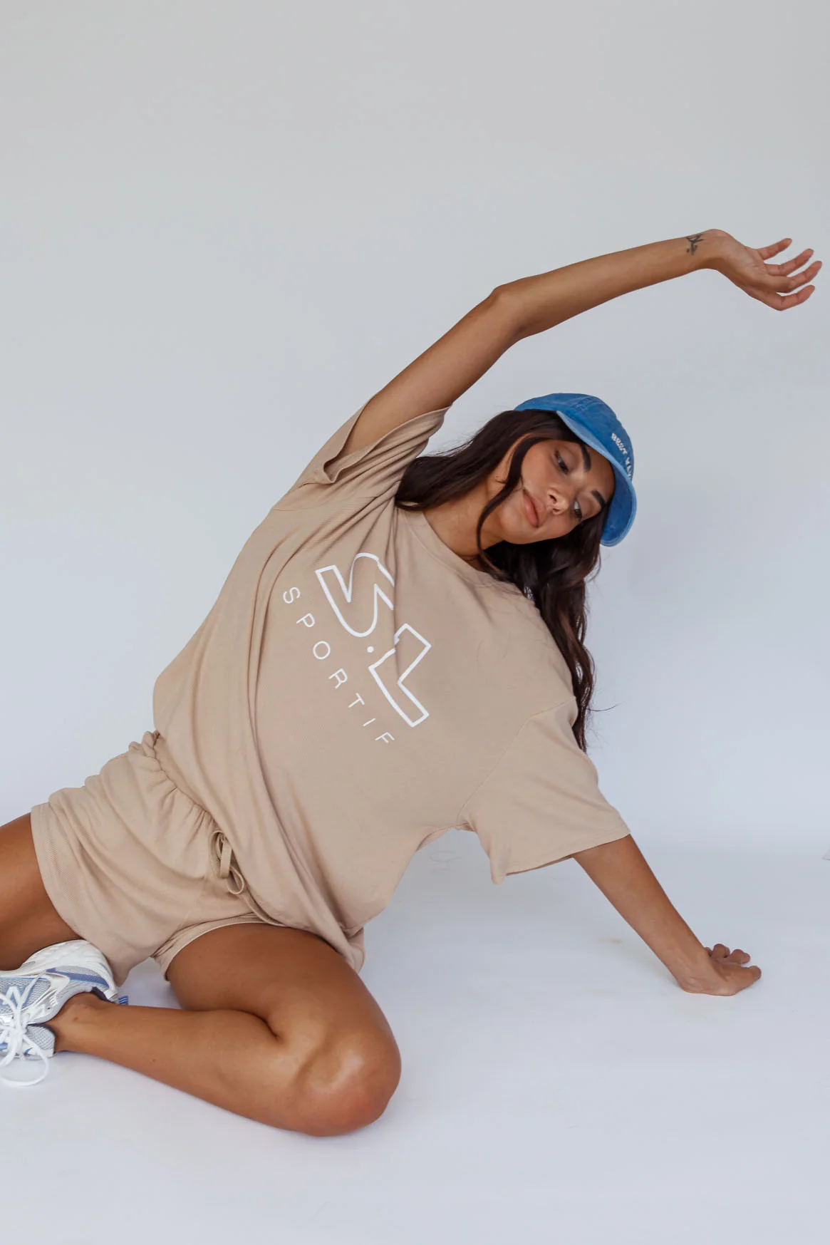 On Track SL Logo T-Shirt Camel