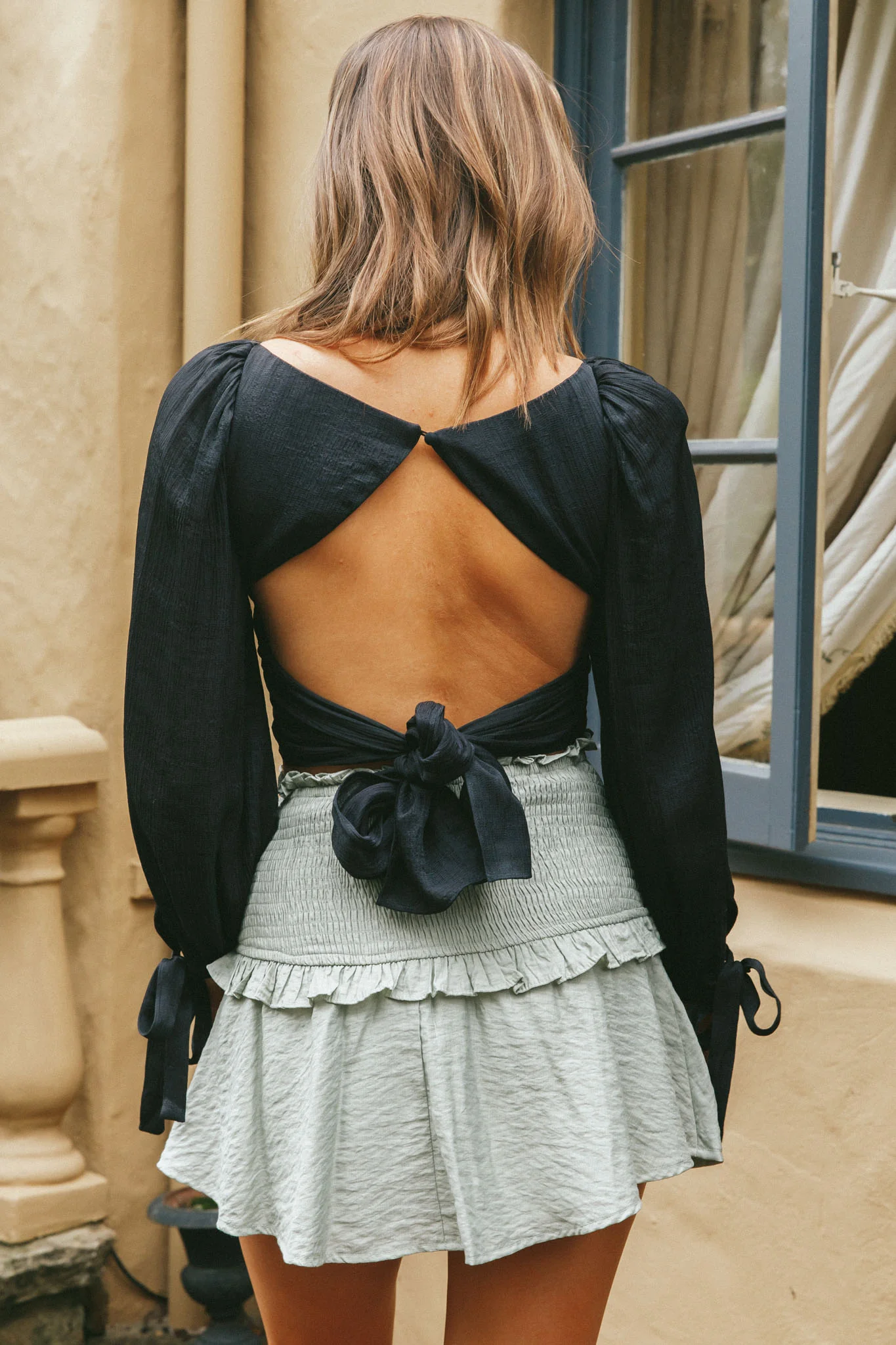 Make Memories Balloon Sleeve Crop Top Black