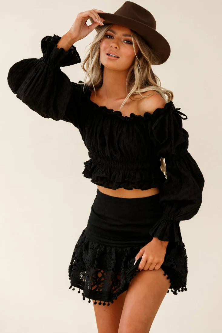 Taryn Bardot Top Black