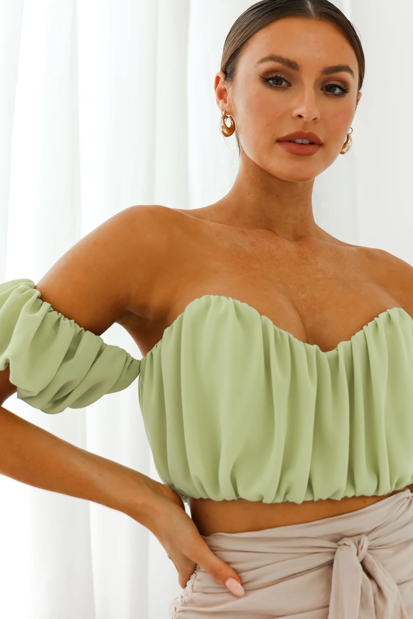 Bisous Sweetheart Neckline Ruched Off-Shoulder Crop Top Apple