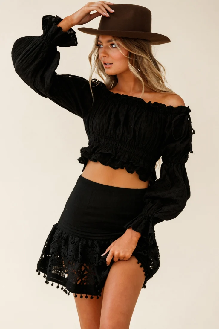 Taryn Bardot Top Black