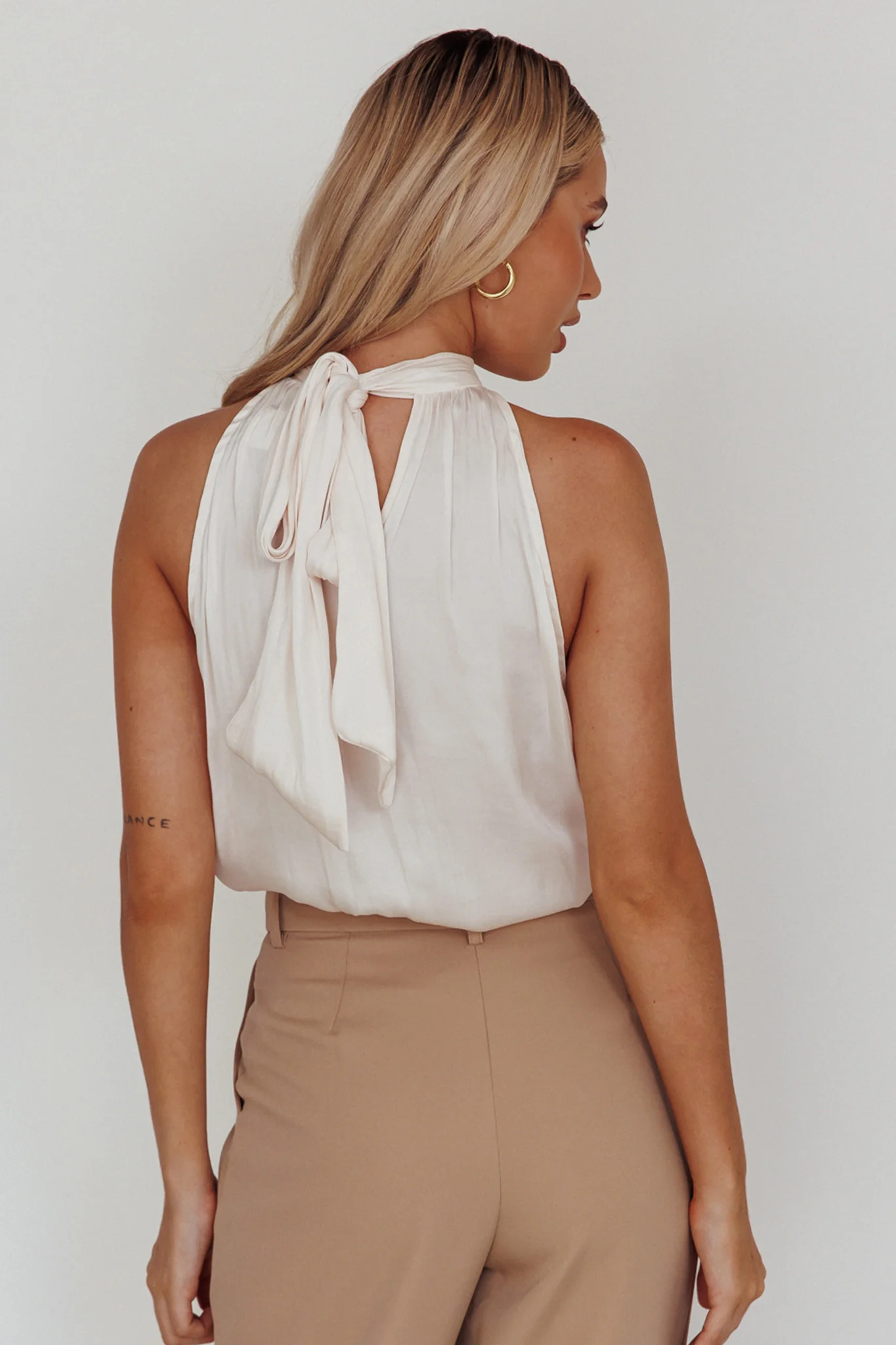 Calisto Sleeveless Tied Neck Top Cream