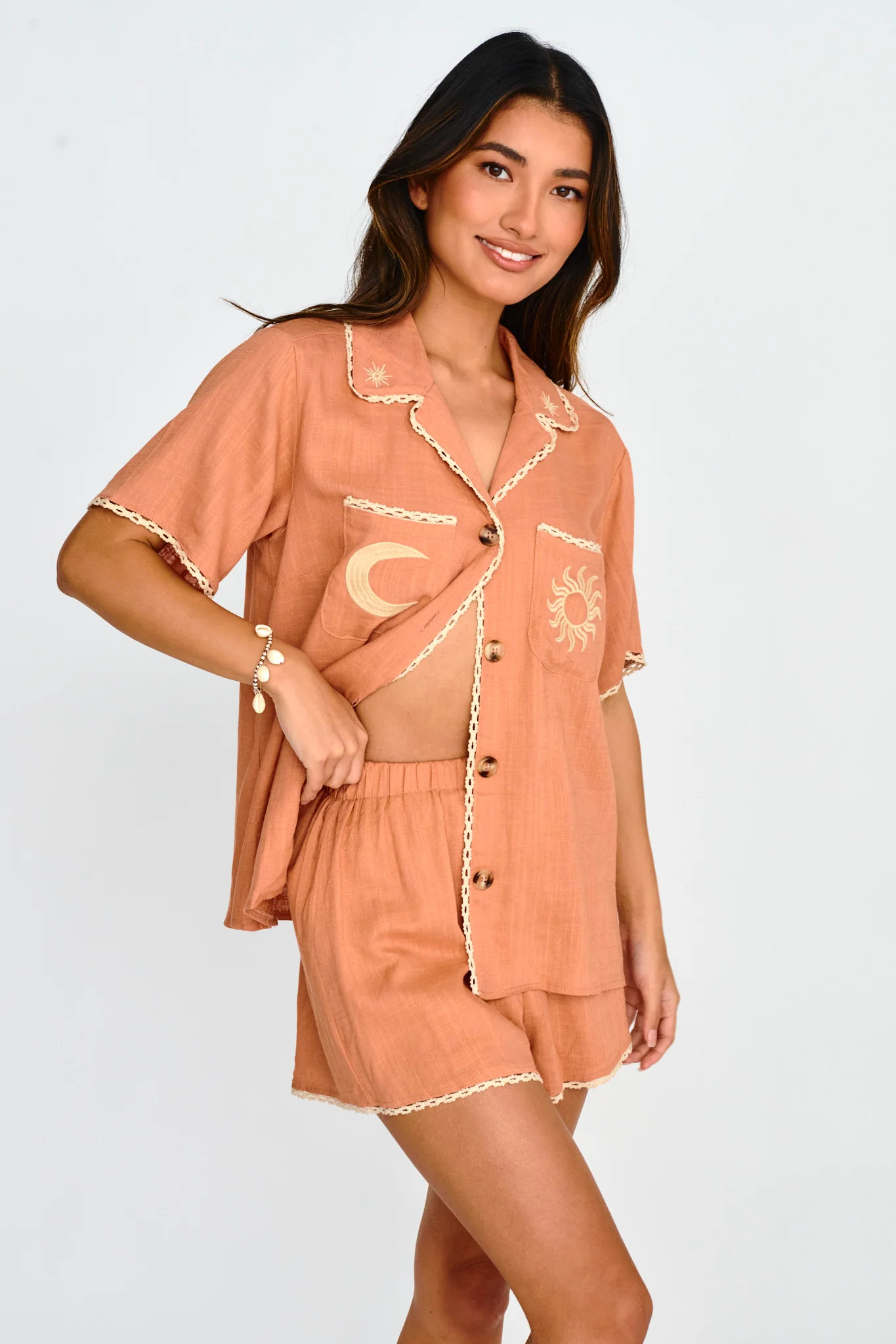 Swing Of Things Embroidered Shirt Mocha