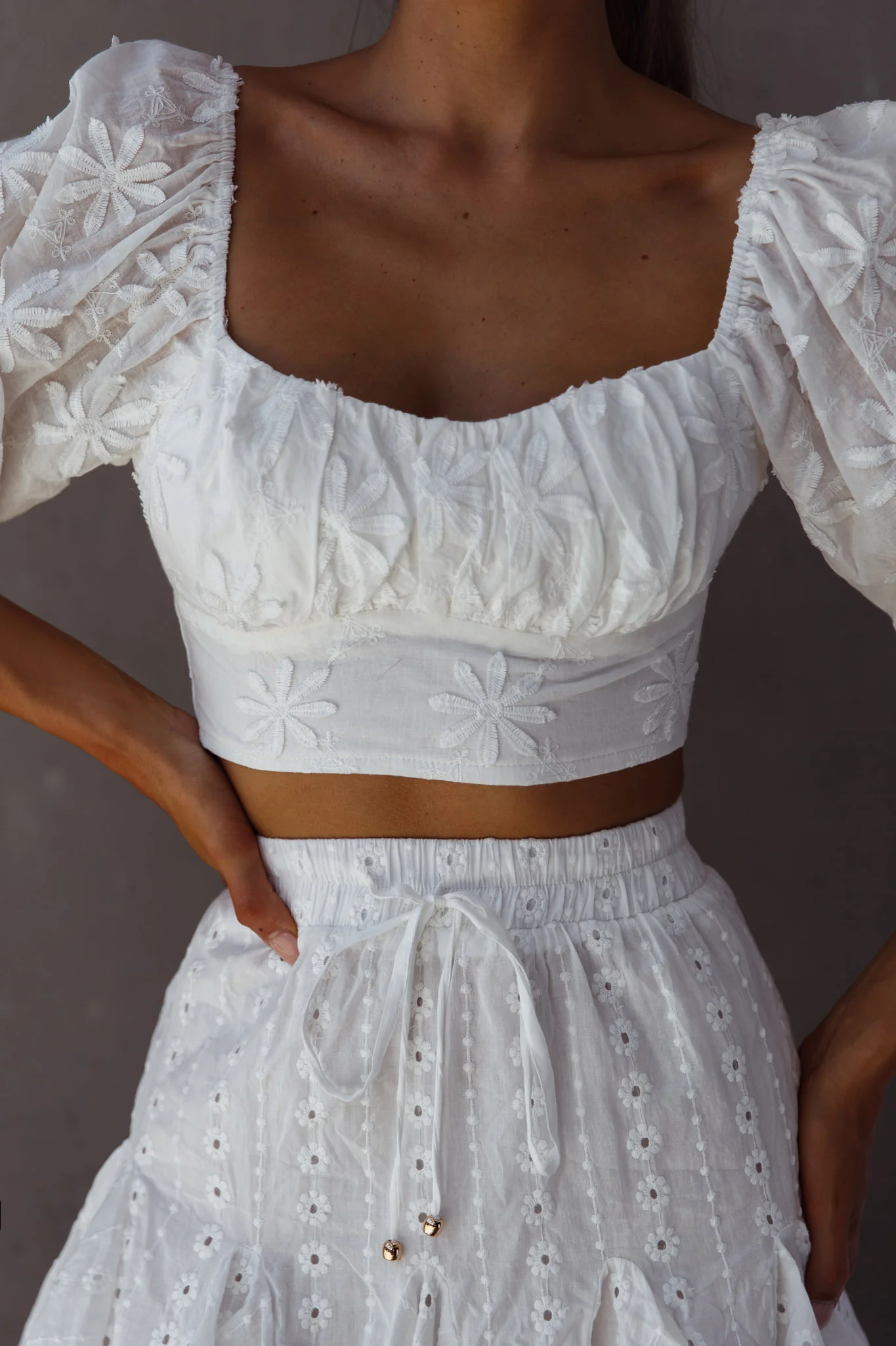 Passing By Tied Back Crop Top White