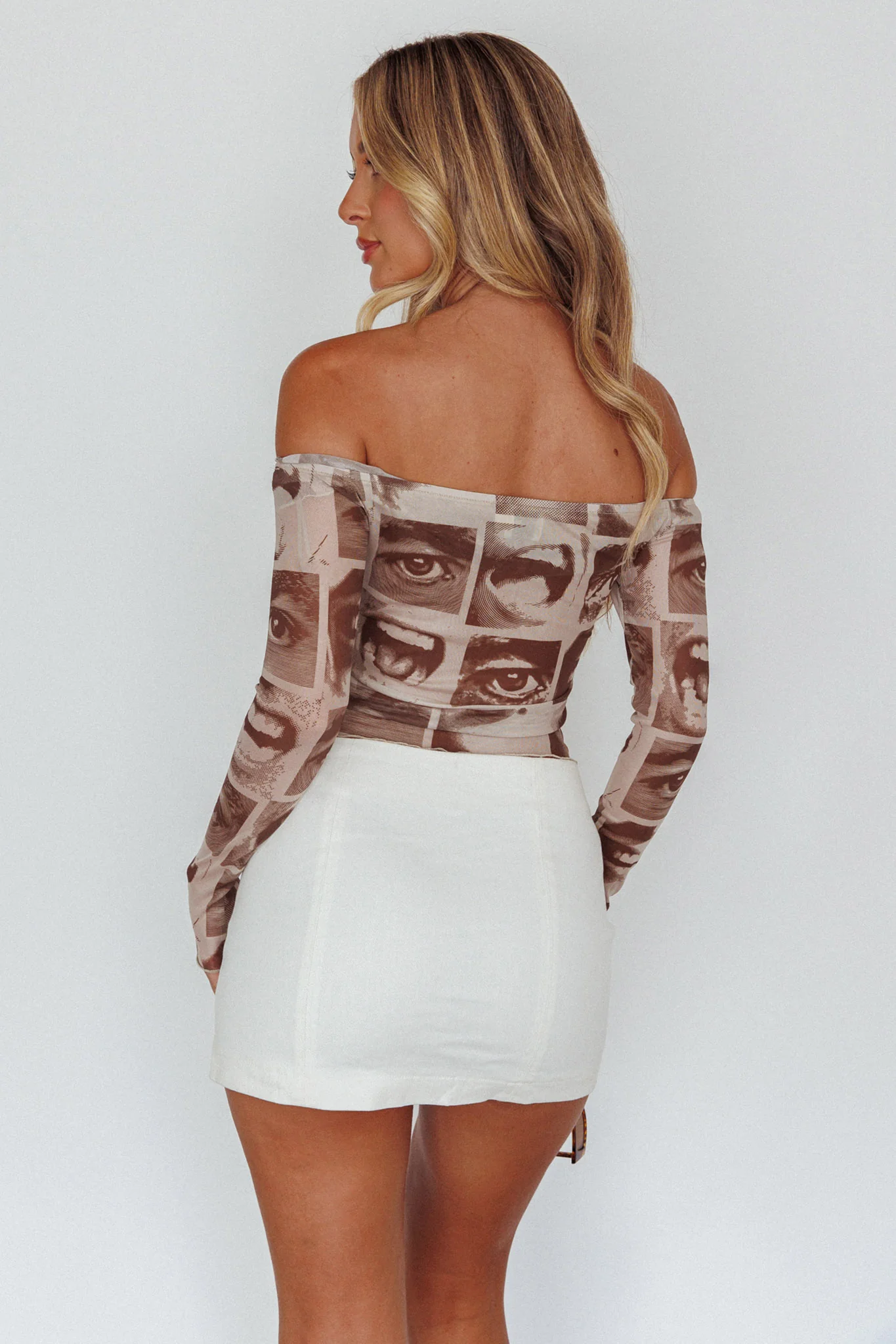 Ramona Long Sleeve Off-Shoulder Top Print Brown