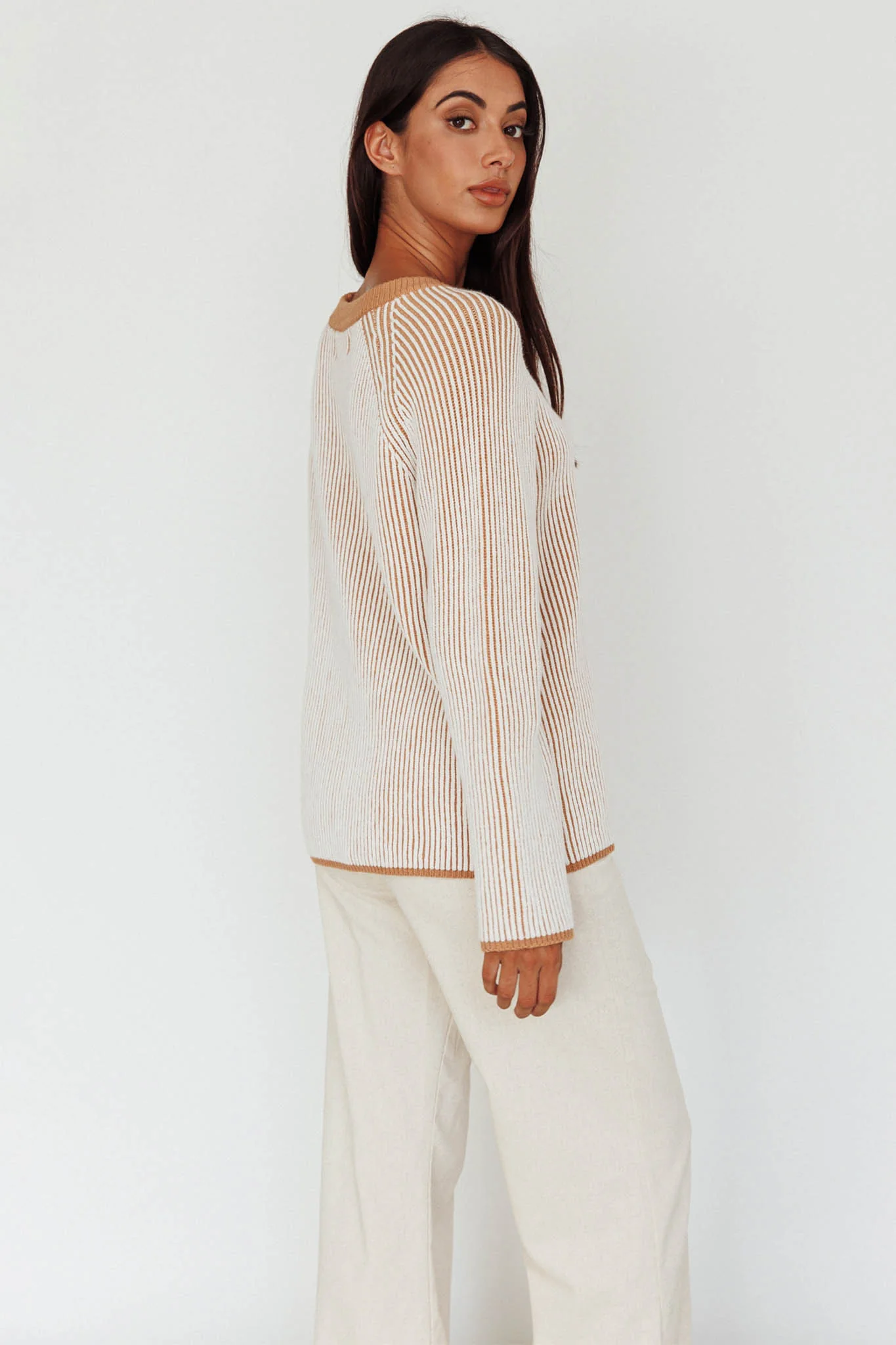 Trafalgur Ribbed Knit Sweater Camel