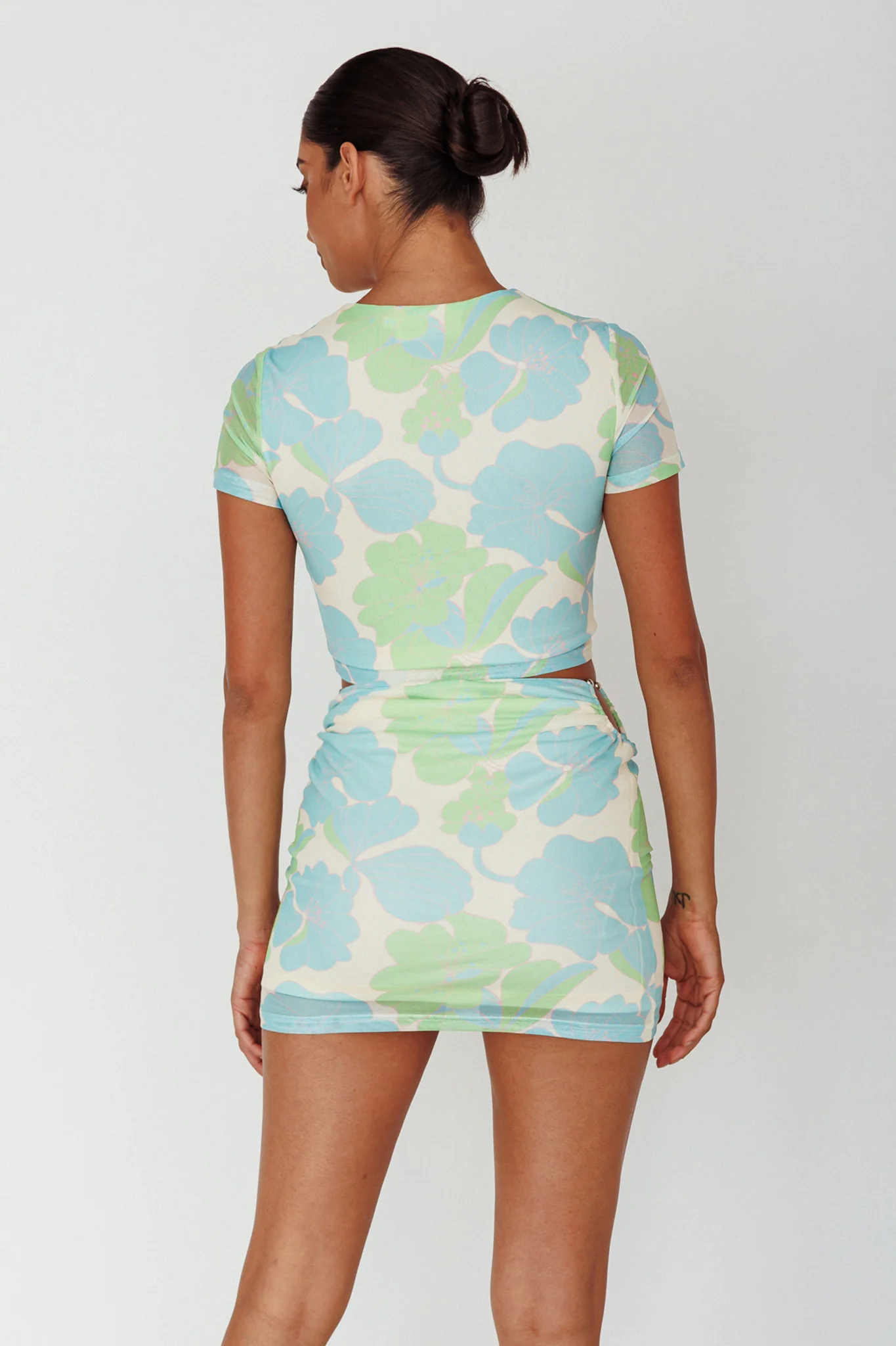 Angelus Short Sleeve Crop Top Printed Cream