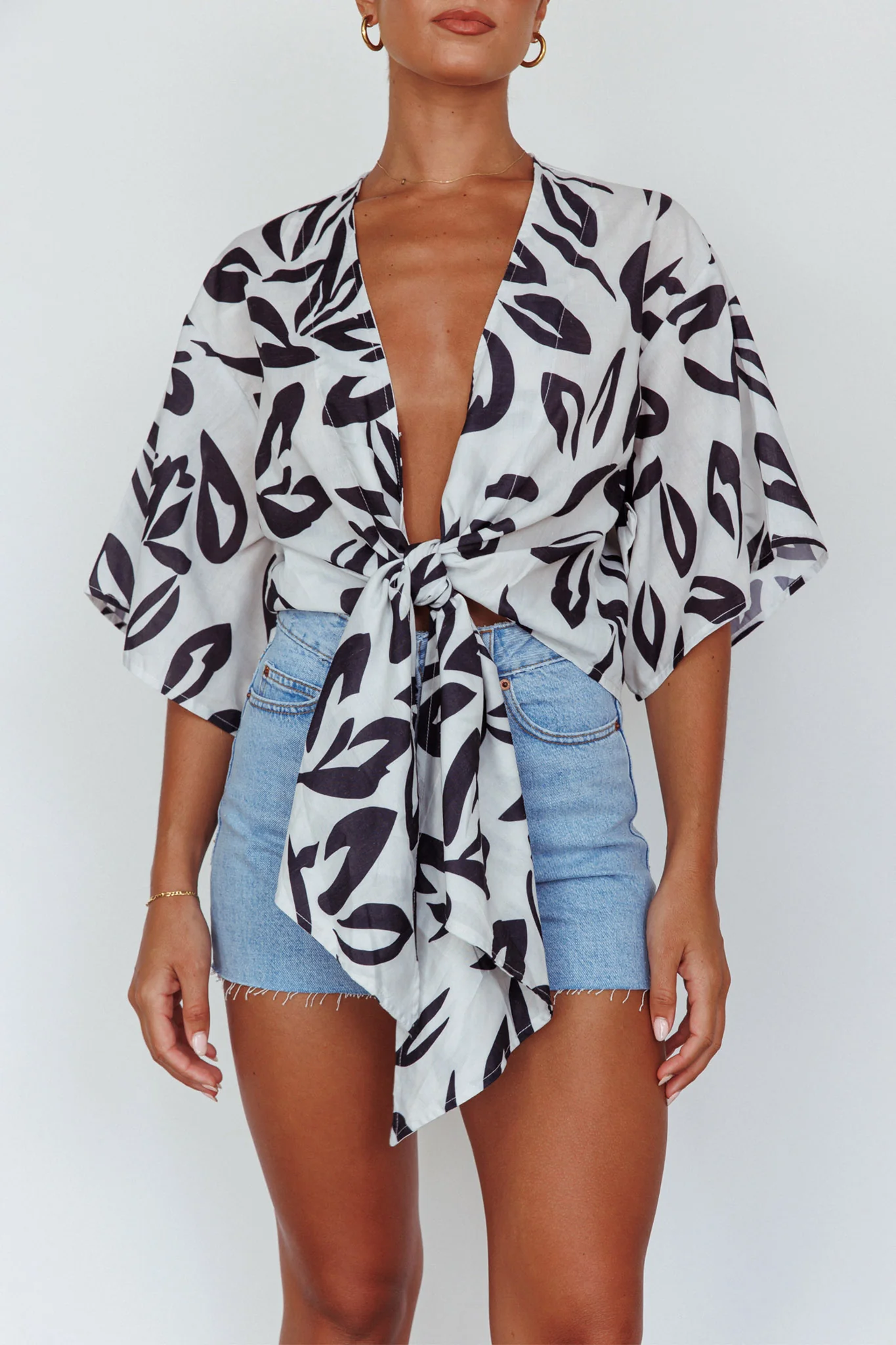 Rivera Deep-V Waist-Tie Top Leaves Black