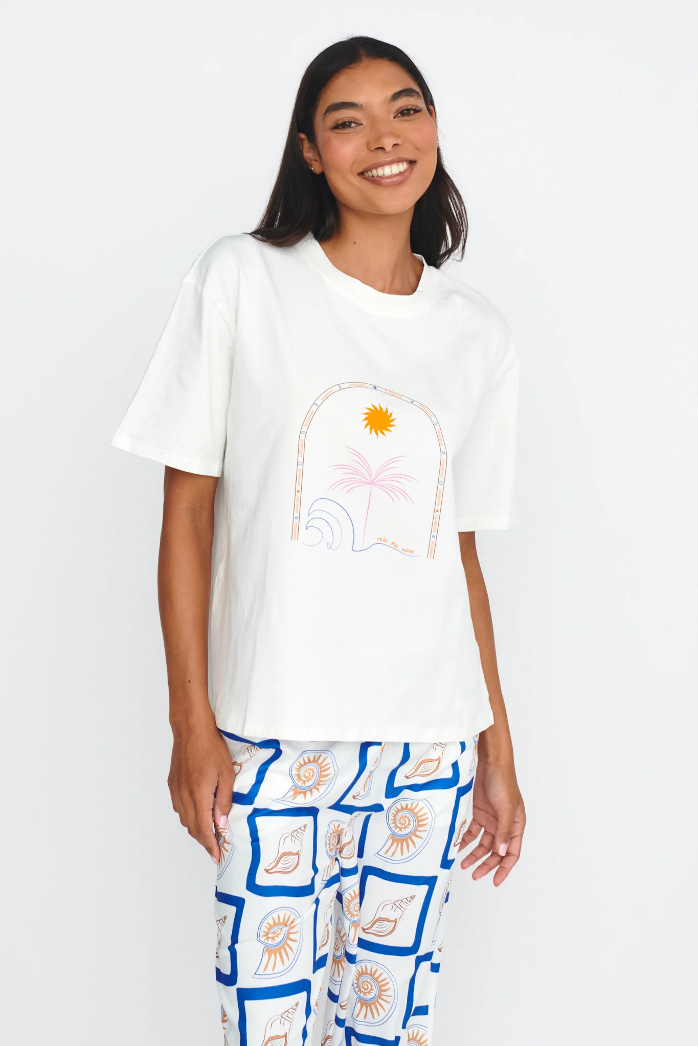 LOST IN LUNAR Ride The Wave Tee White
