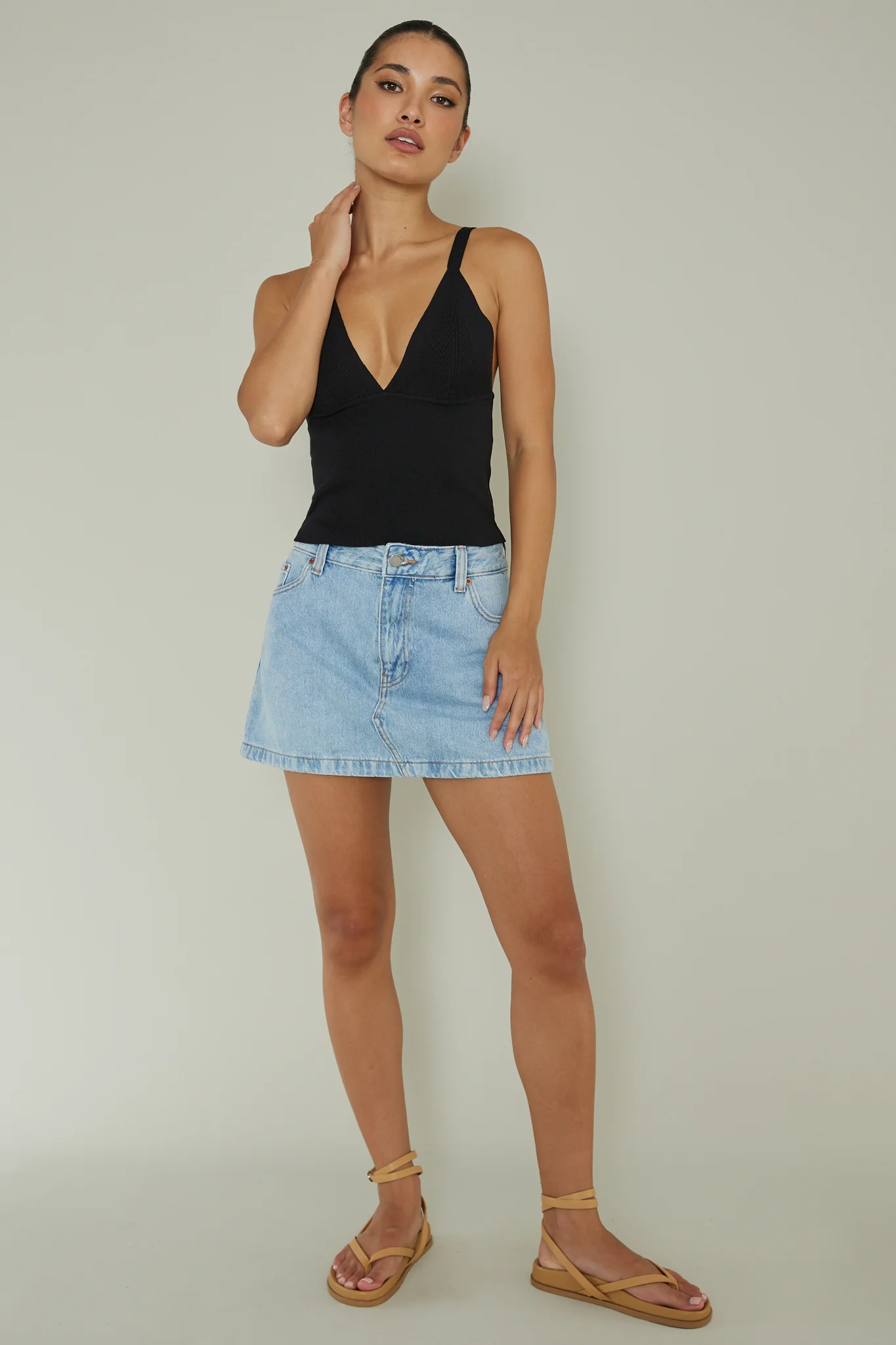 City V-Neck Knit Top Black