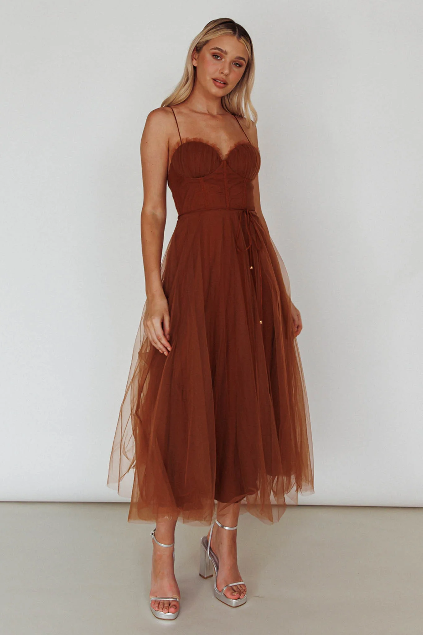 Smitten Sweetheart Neckline Chiffon Midi Dress Chocolate