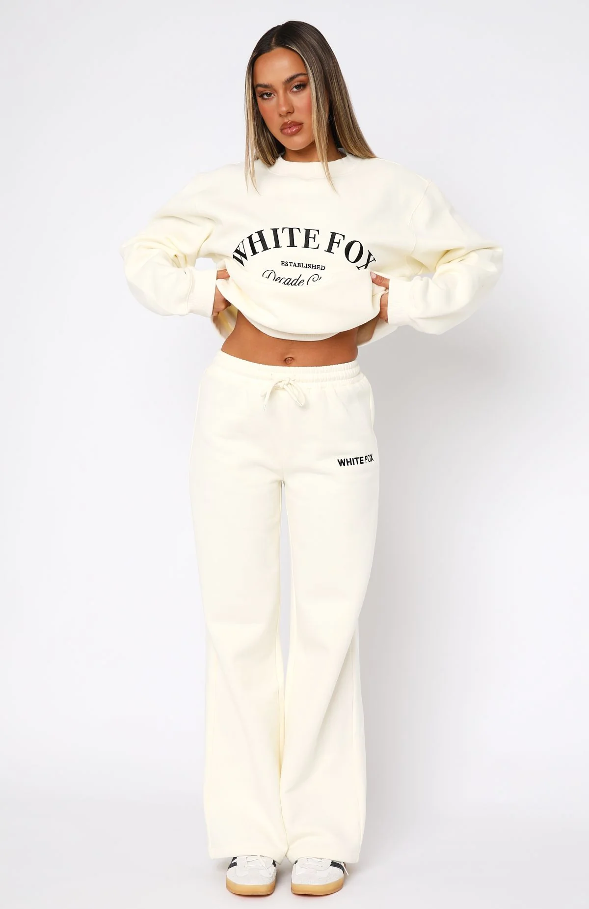 Decade Classics Essential Wide Leg Sweatpants Cream