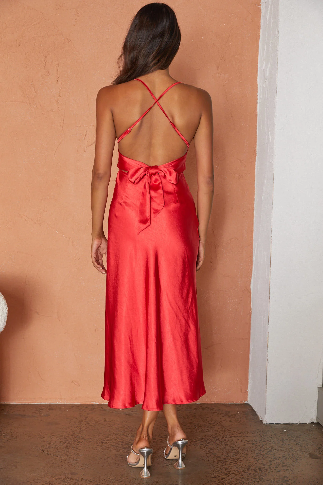 Lakoda Gathered Bust Bow Tie Back Midi Dress Red