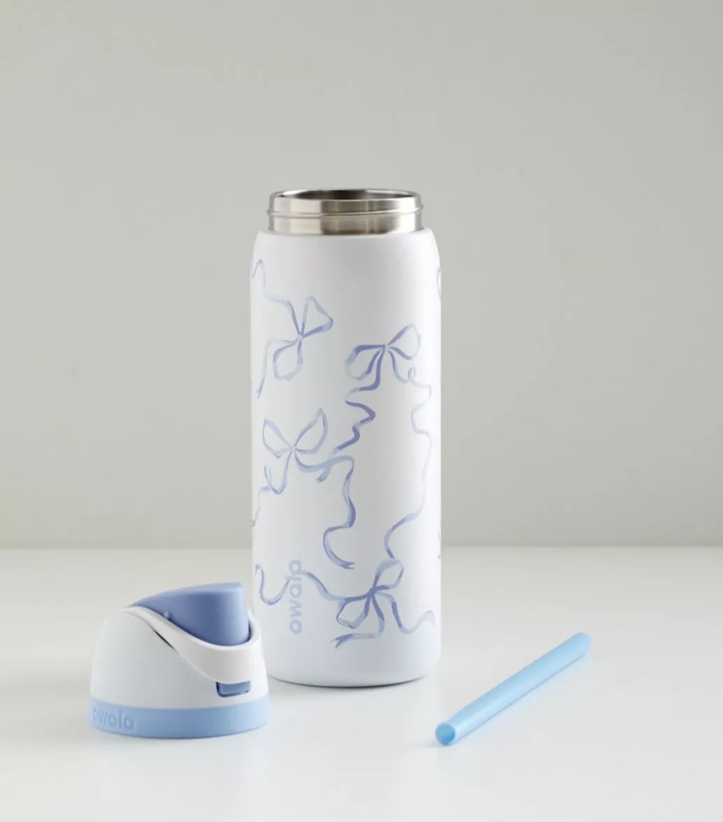 Owala UO Exclusive FreeSip 32 Oz Water Bottle 