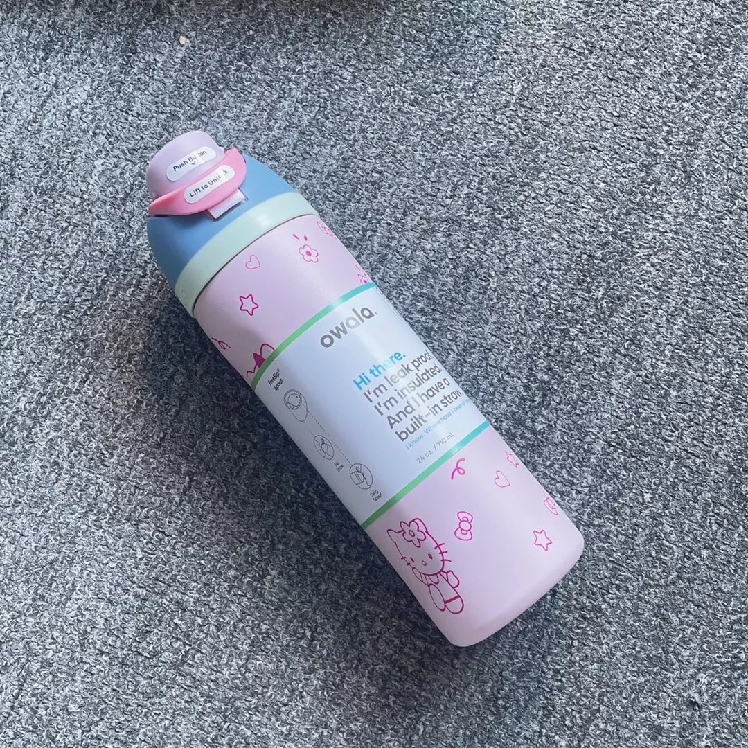 Owala UO Exclusive FreeSip 32 Oz Water Bottle 