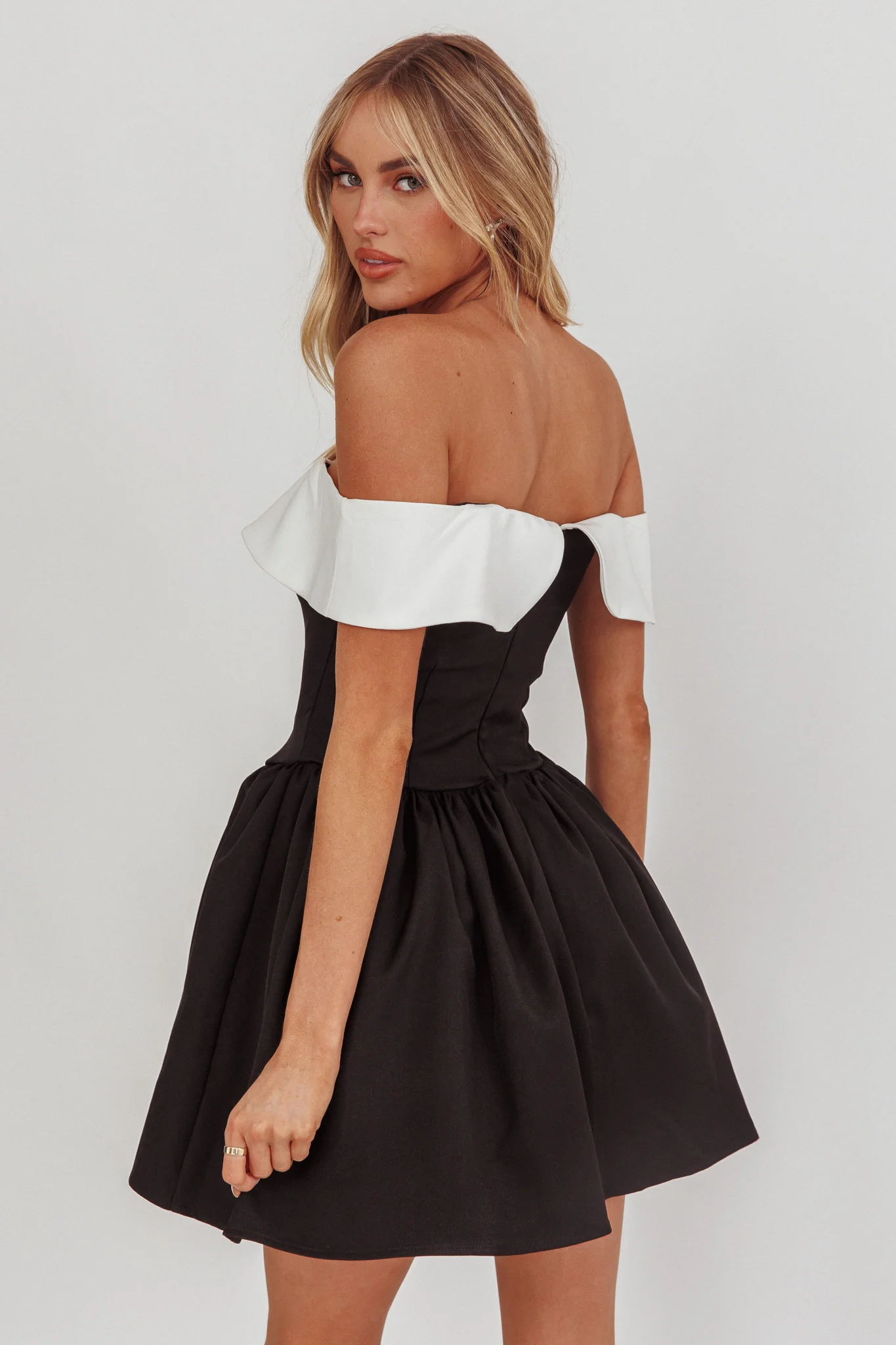 Grace Kelly Contrast Off-Shoulder Mini Dress Black