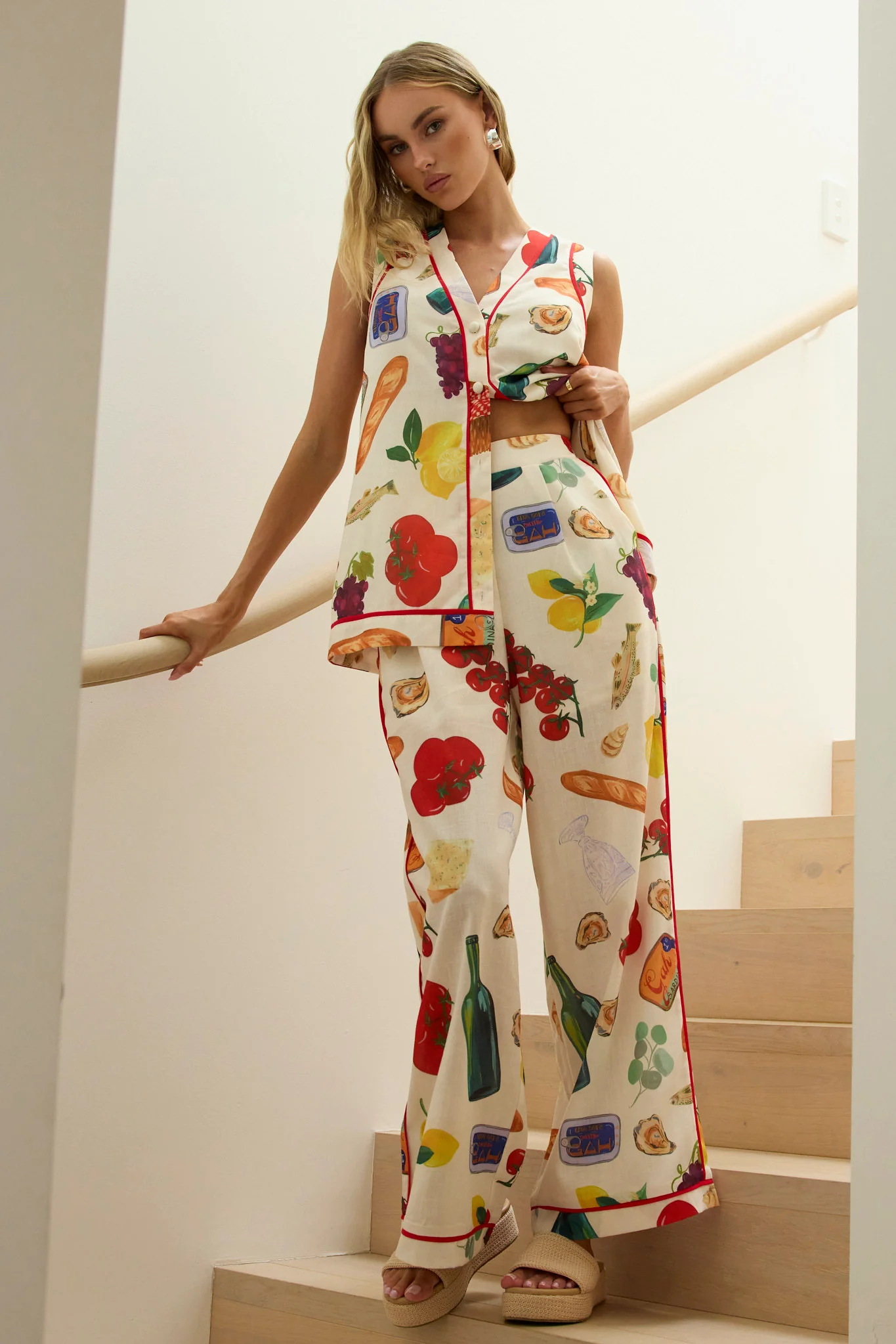 Canyons Sleeveless Button Top Print Beige