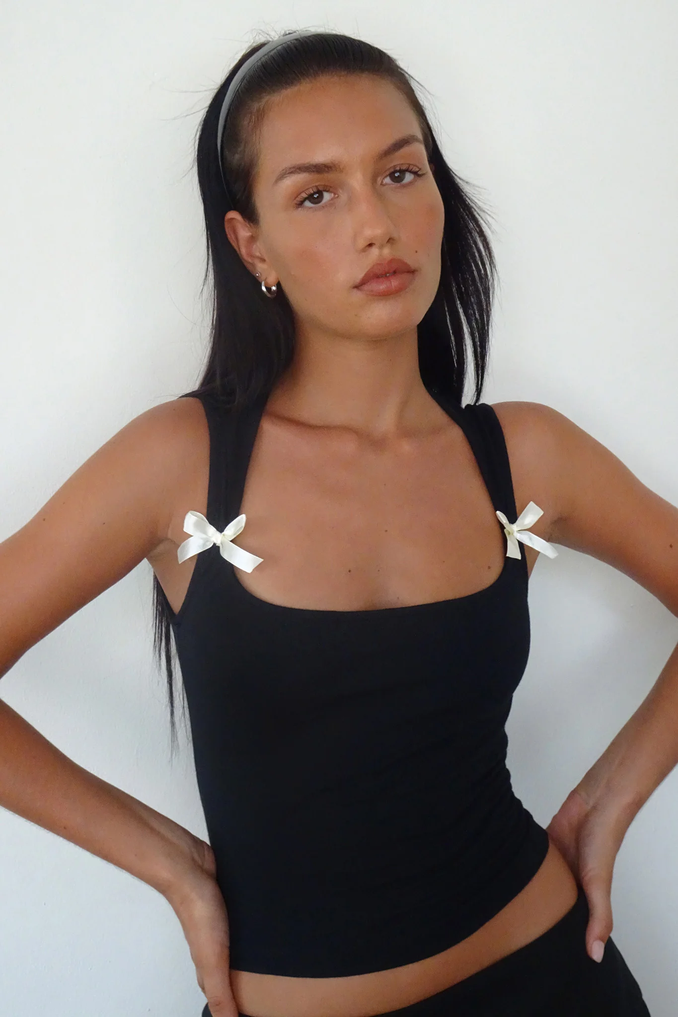 Jiniso Crop Top In Black With Ivory Bows