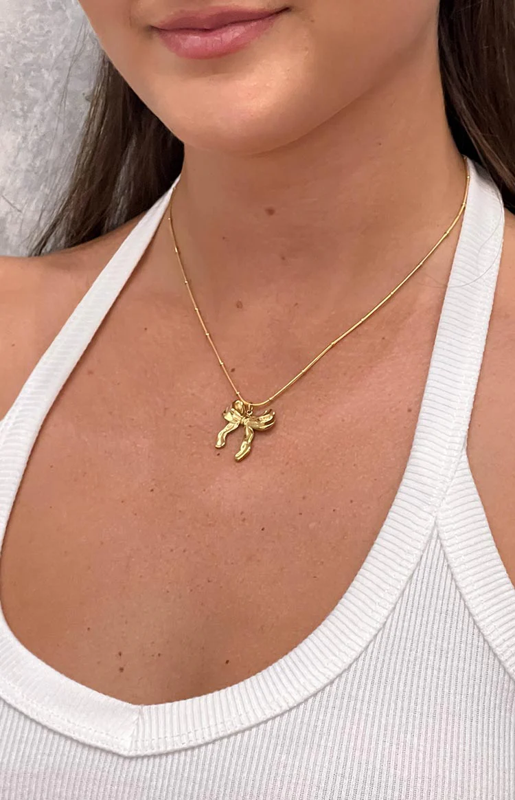 Leander Gold Bow Knot Pendant Necklace