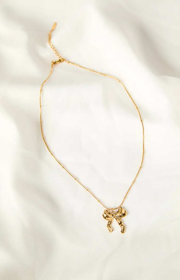 Leander Gold Bow Knot Pendant Necklace