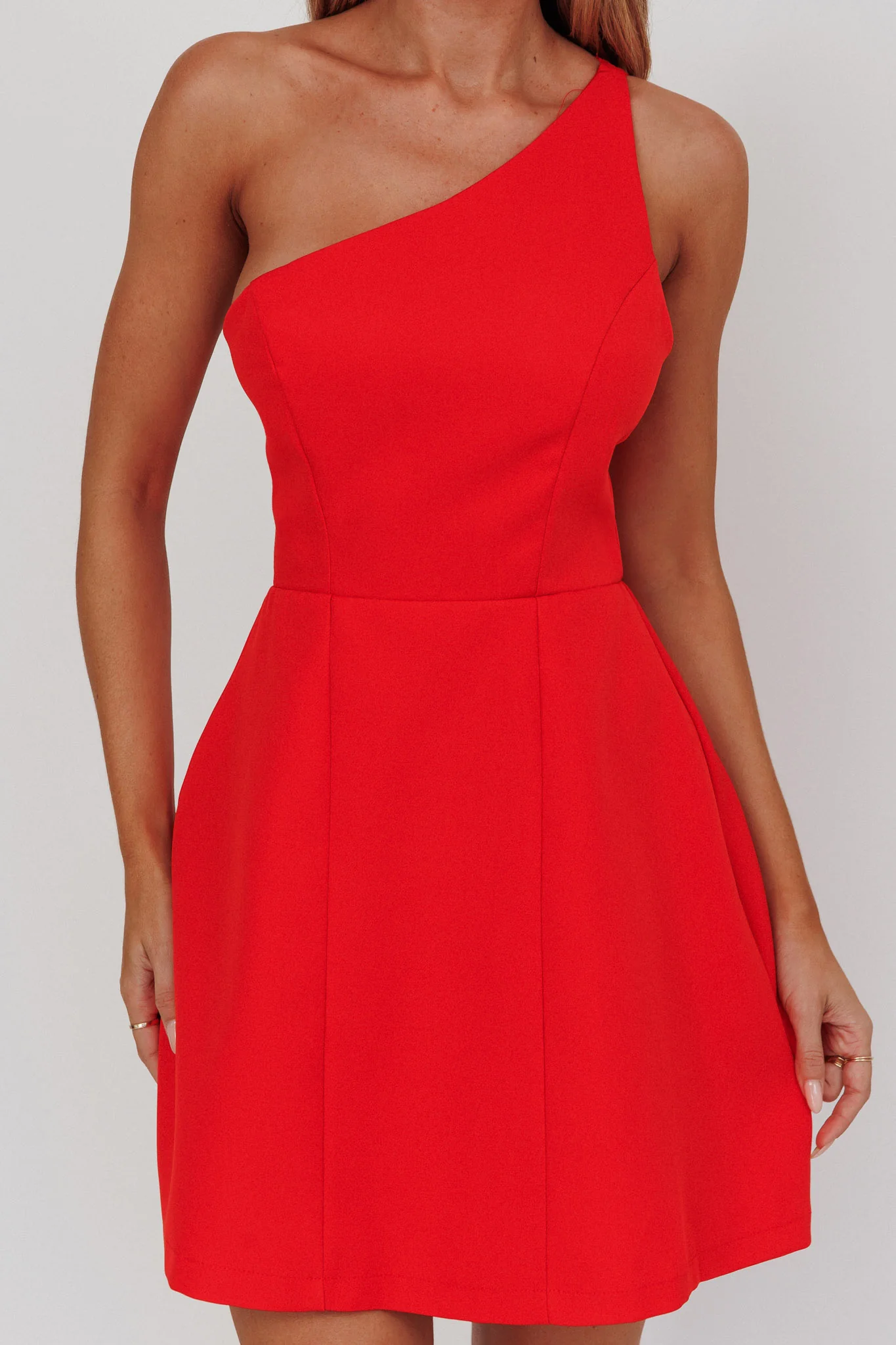Opulent One-Shoulder Mini Dress Red