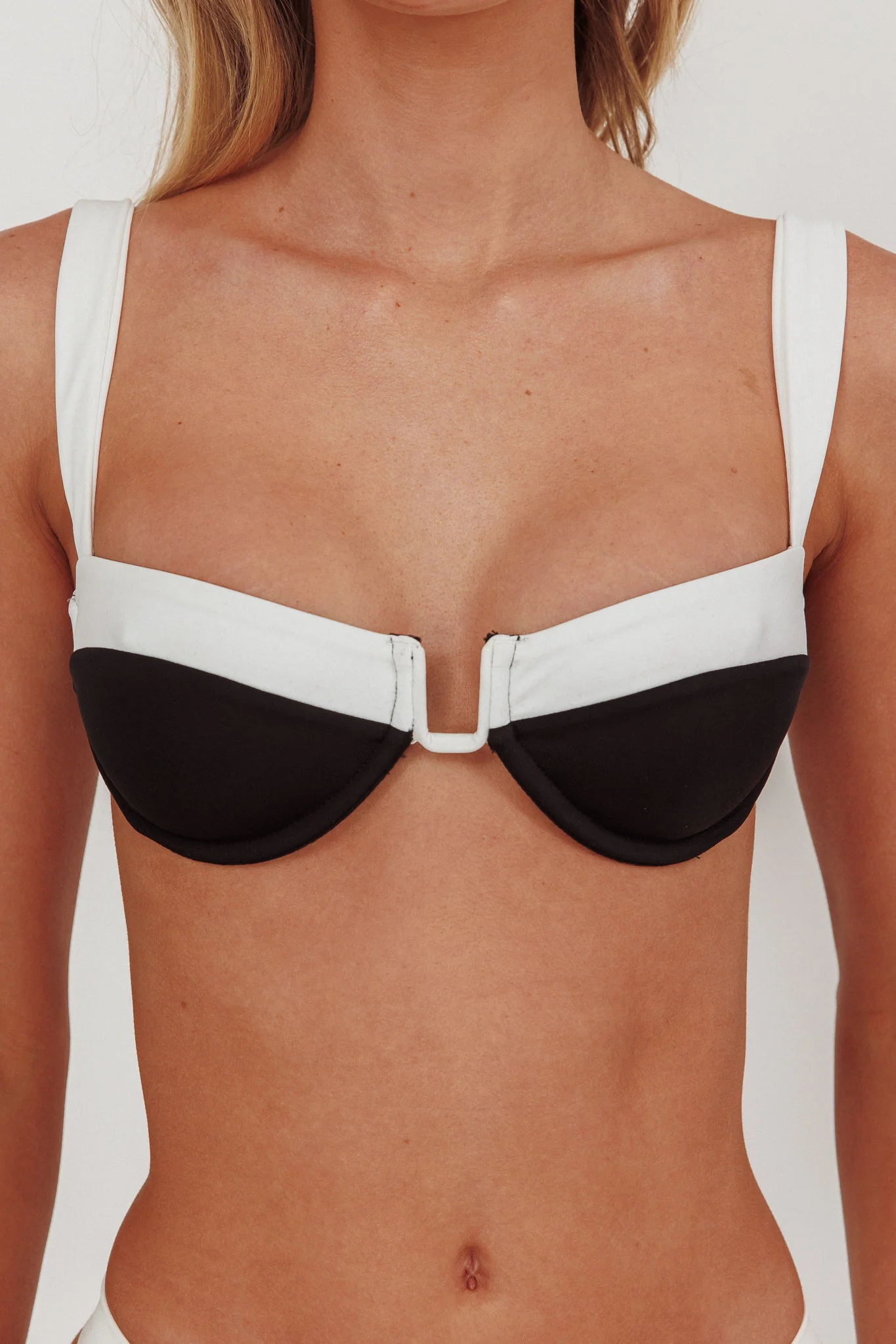 Saskia Underwire Tied Back Bikini Top Black/Off White