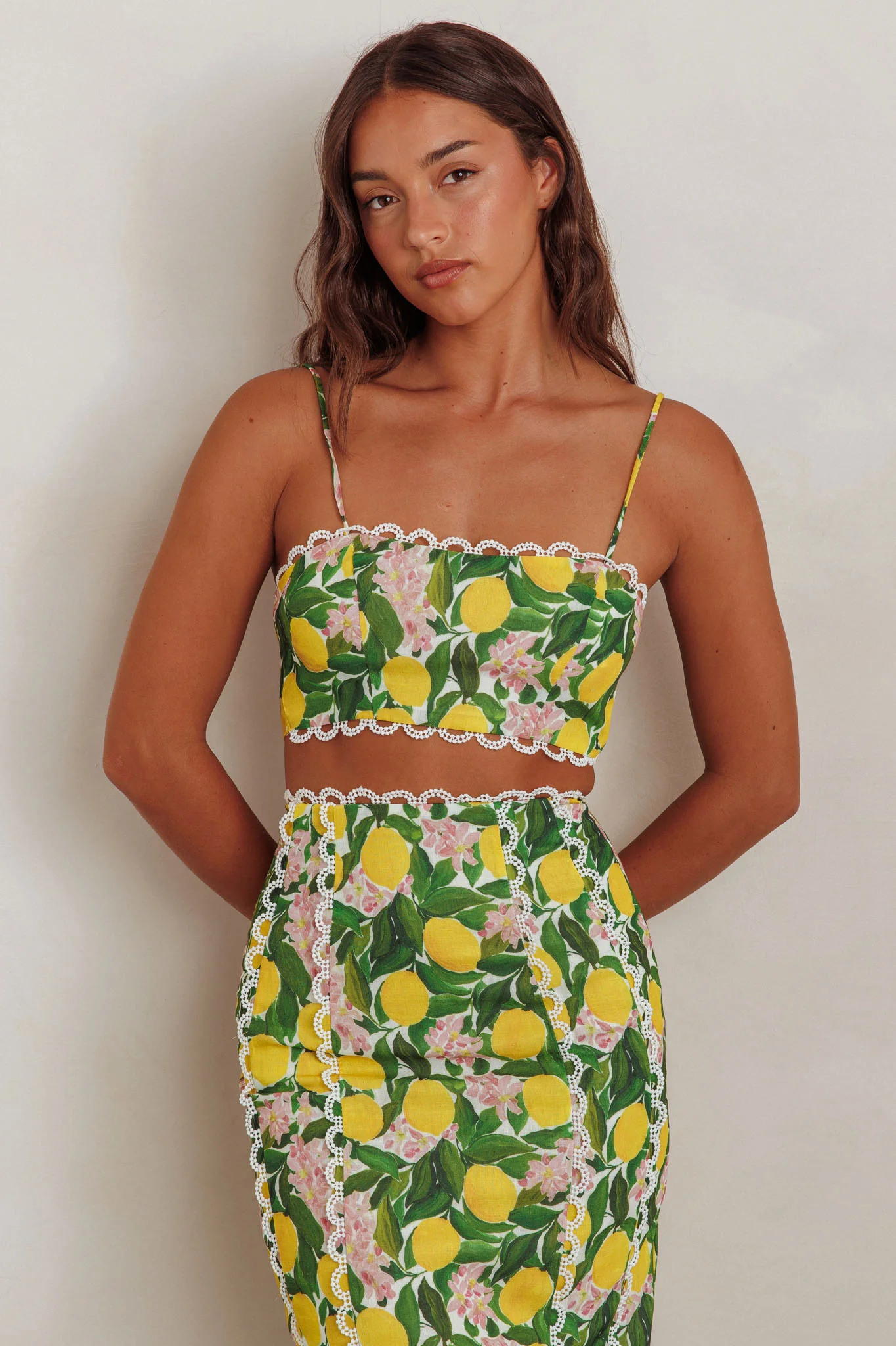 Chamberlain Scallop Trim Crop Top Citrus Lemon