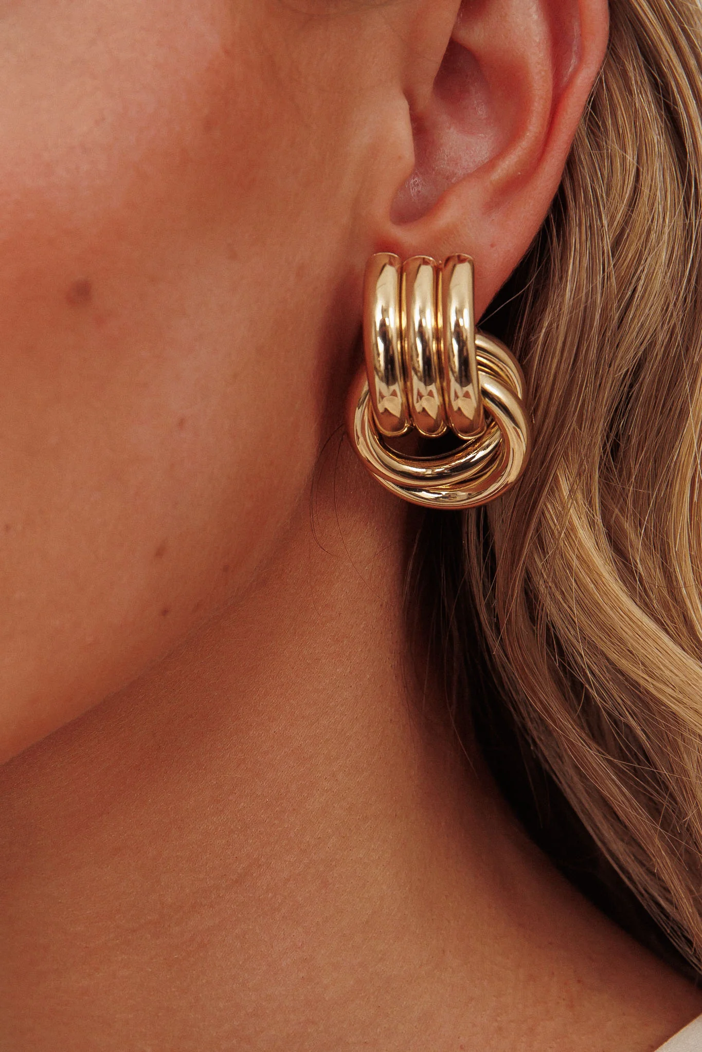 Georgina Loop Earrings Gold