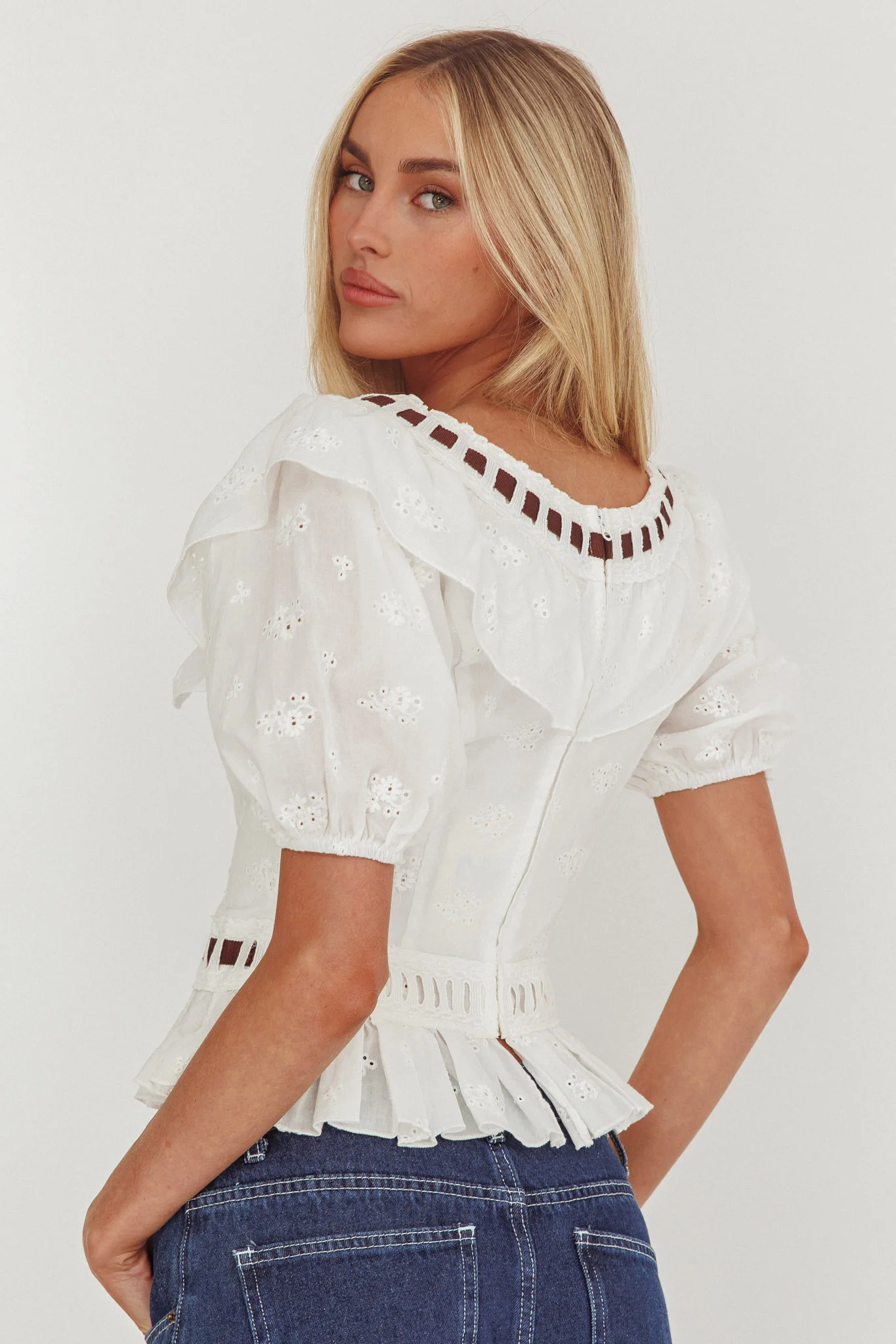 Solea Frill Collar Eyelet Top White