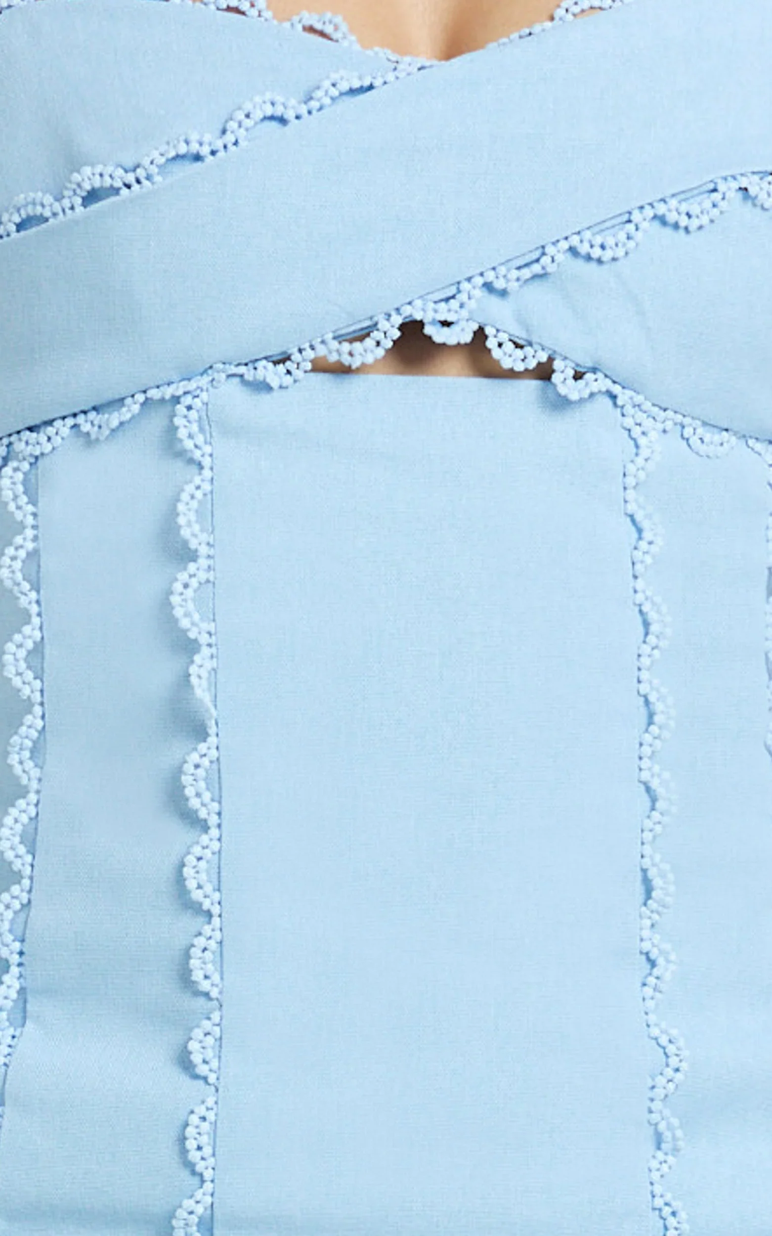 Gigi Mini Linen Blend Dress Sweetheart Tie Back Scallop Detail Dress in Blue