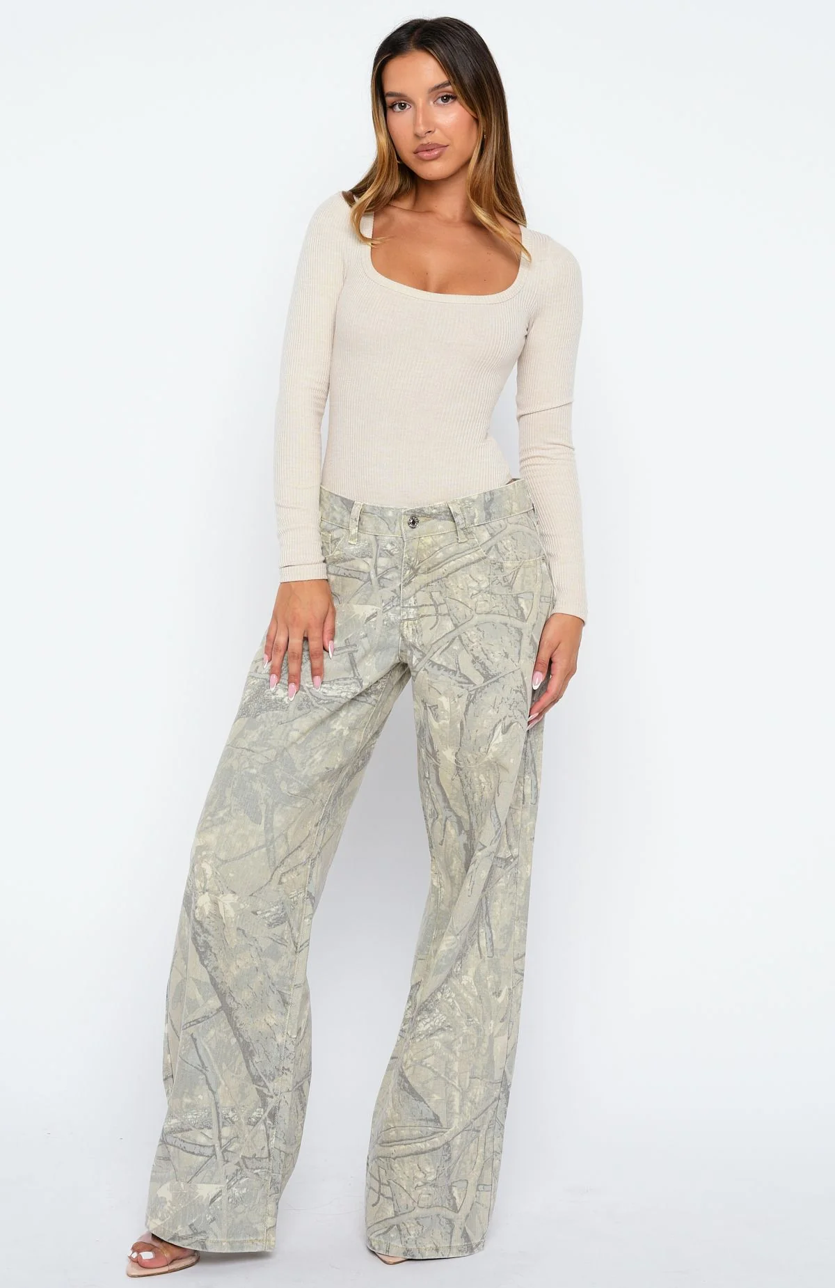 Easy Weekend Ribbed Long Sleeve Bodysuit Oat