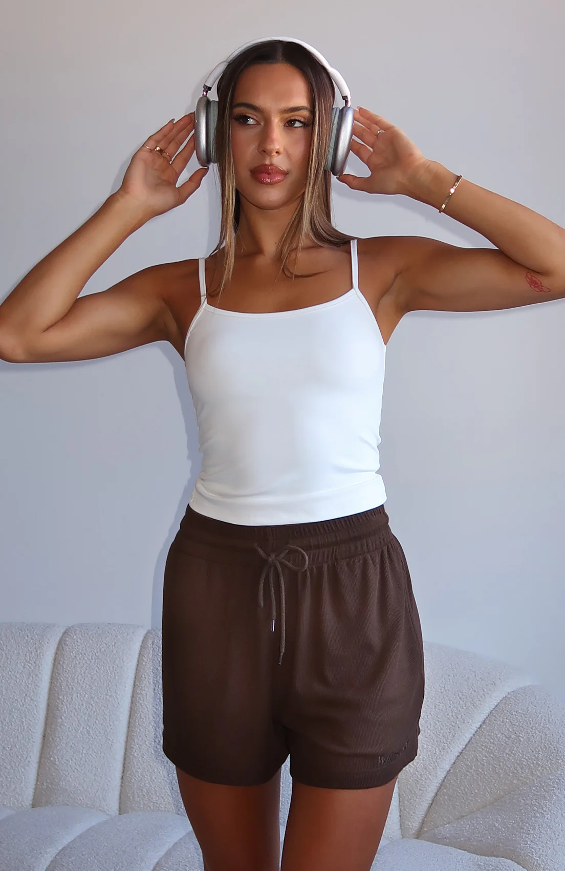 Come A Long Way Soft Lounge Ribbed Shorts Chocolate